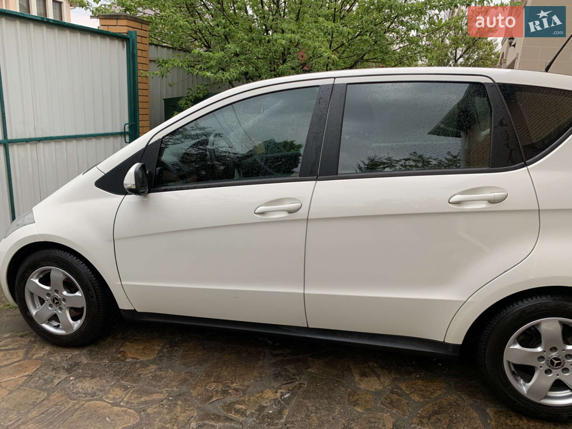 Mercedes-Benz A-Class 2010 VIN WDD1690322J844965 фото оголошення 6 з 10