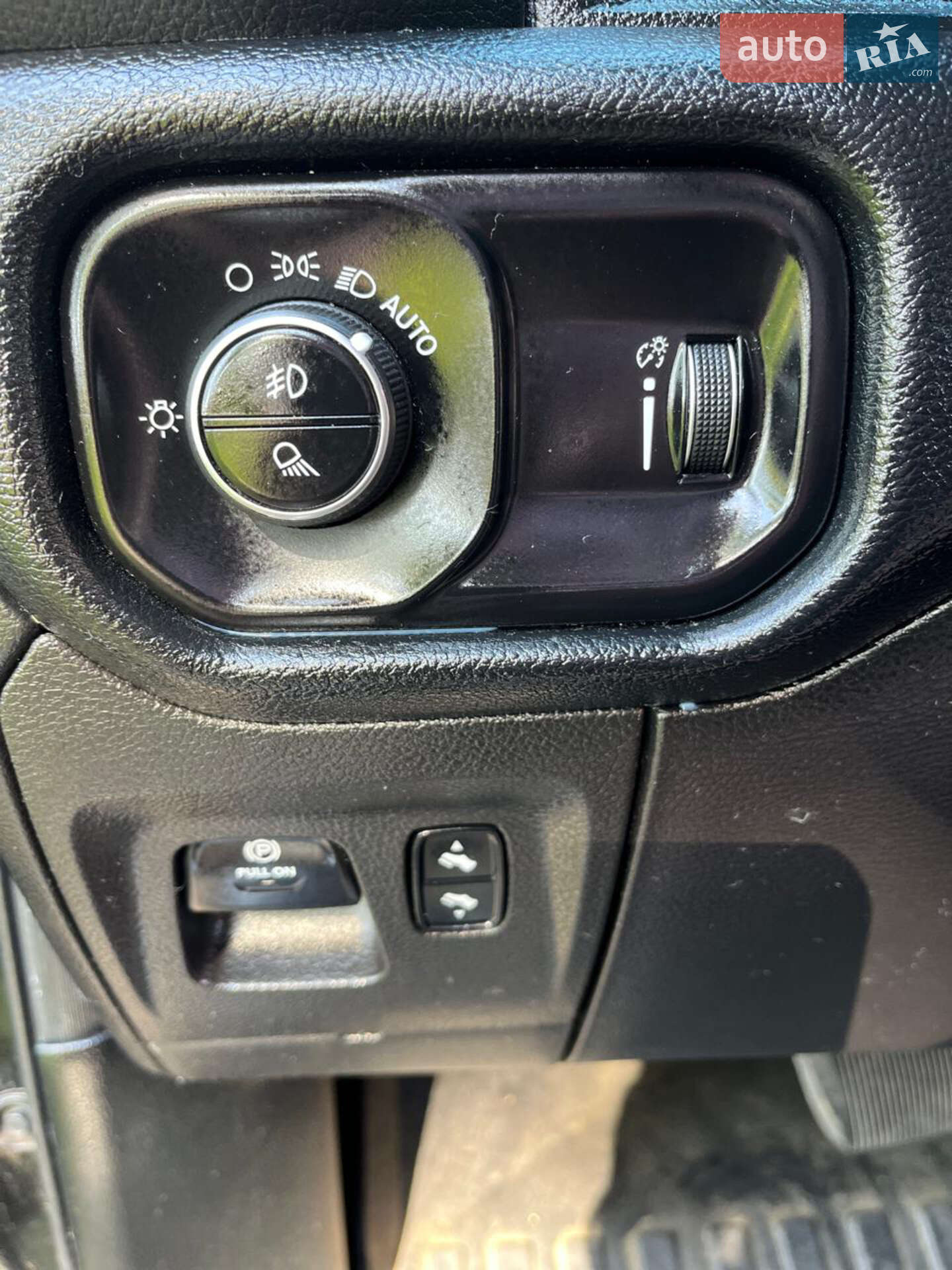 Ram 1500 2019 VIN 1C6SRFFM3LN248995 фото оголошення 35 з 64