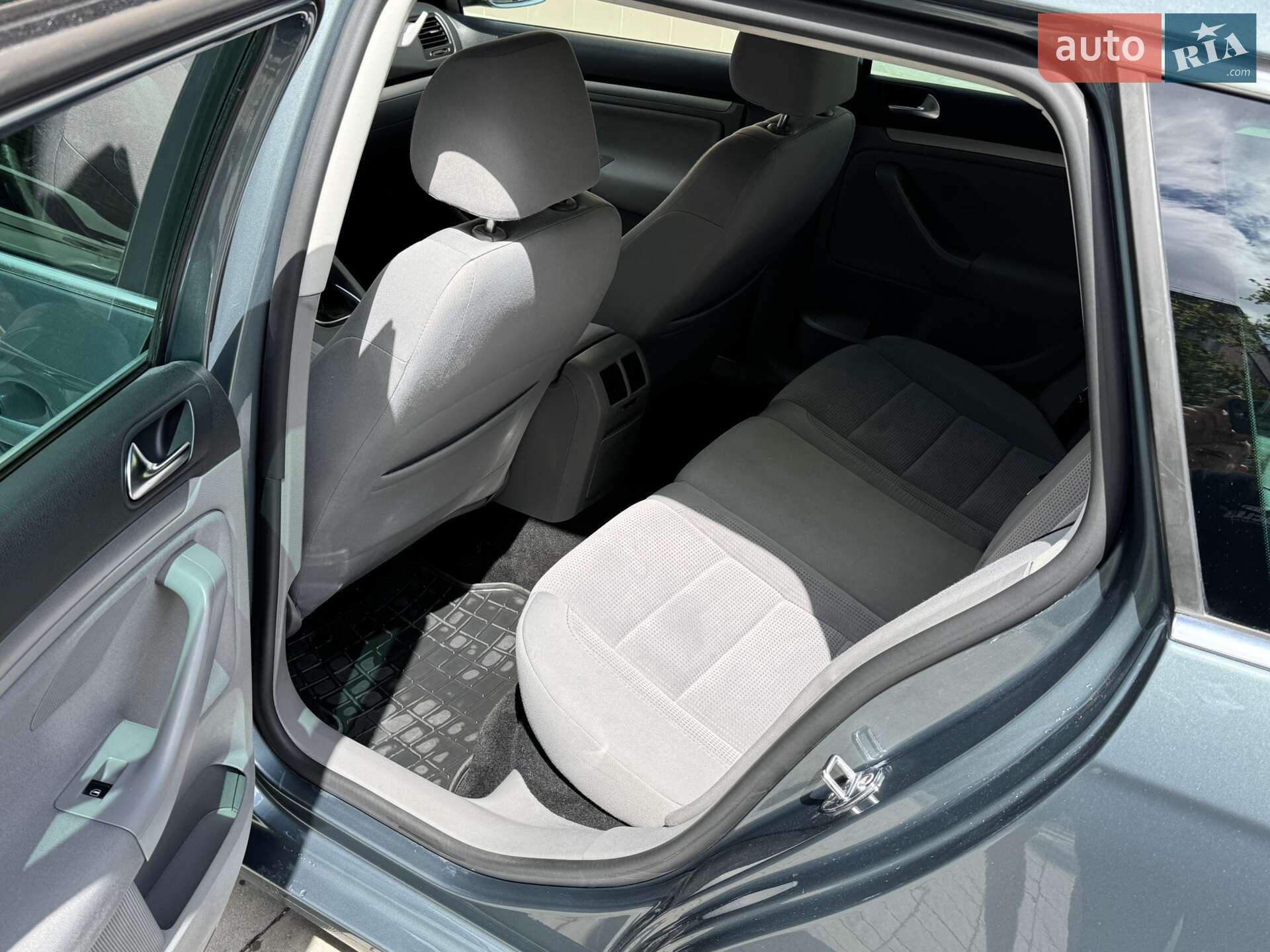 Volkswagen Golf 2008 VIN WVWZZZ1KZ8M360705 фото оголошення 11 з 18