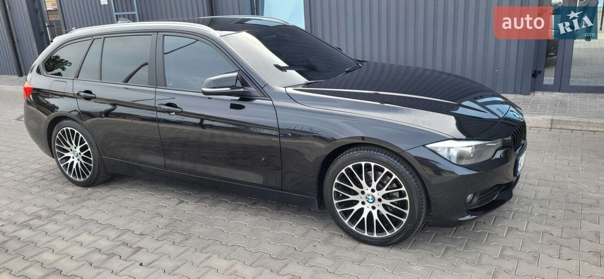 BMW 3 Series 2012 VIN WBA3K11080F818906 фото оголошення 24 з 47