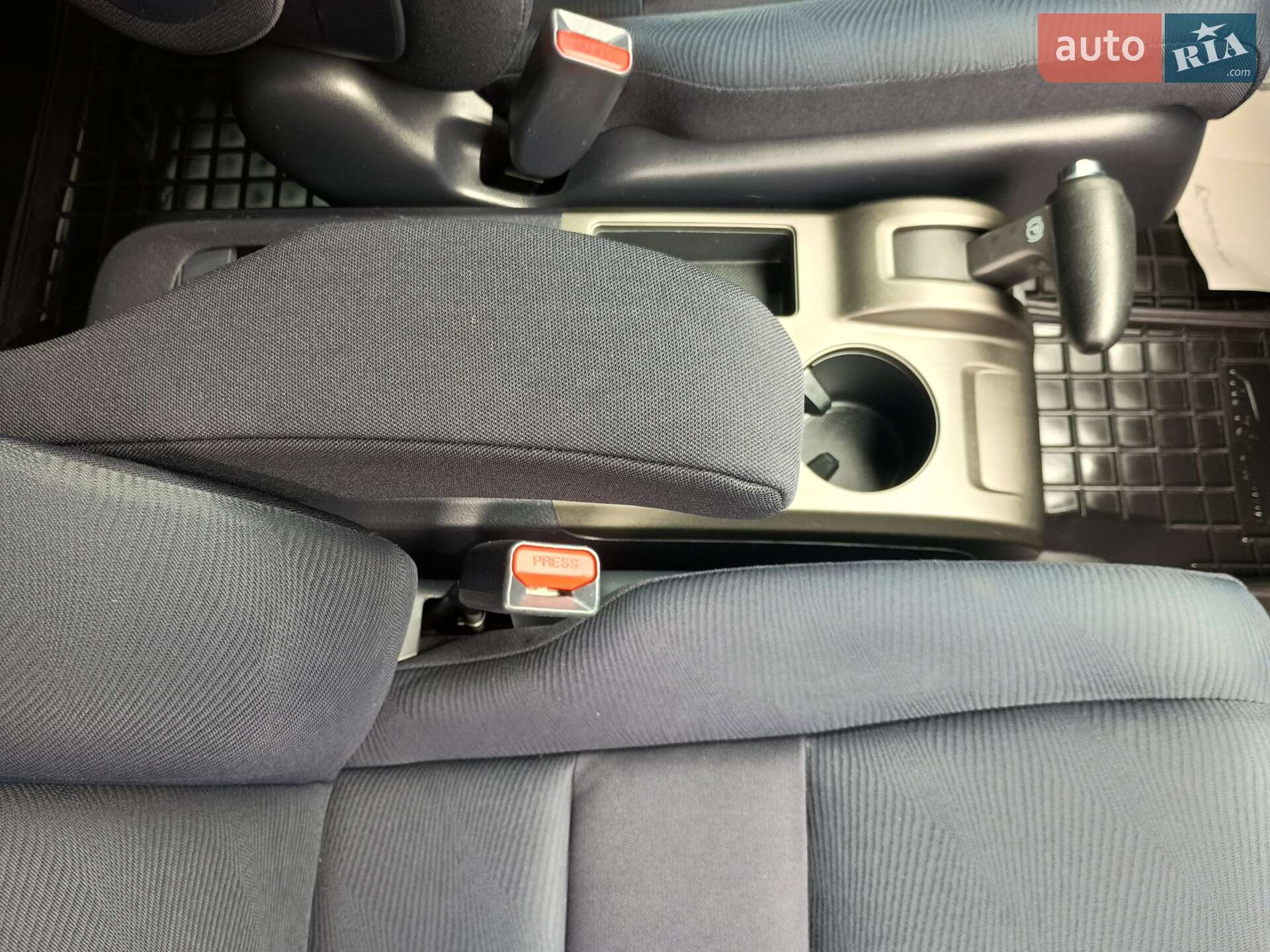 Honda CR-V 2010 VIN SHSRE6750AU015561 фото оголошення 21 з 34