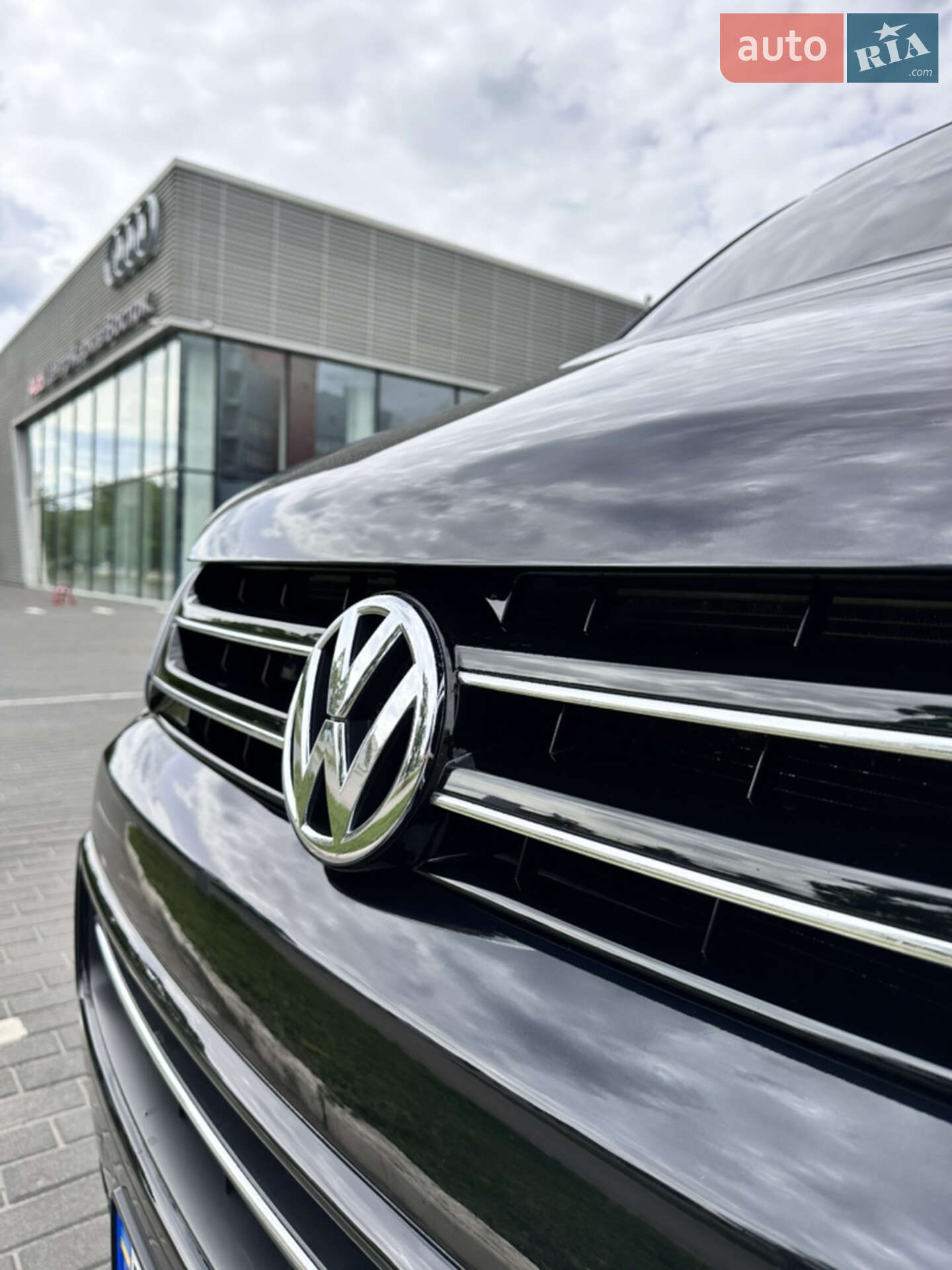 Volkswagen Multivan 2012 VIN WV2ZZZ7HZDH022451 фото оголошення 12 з 37
