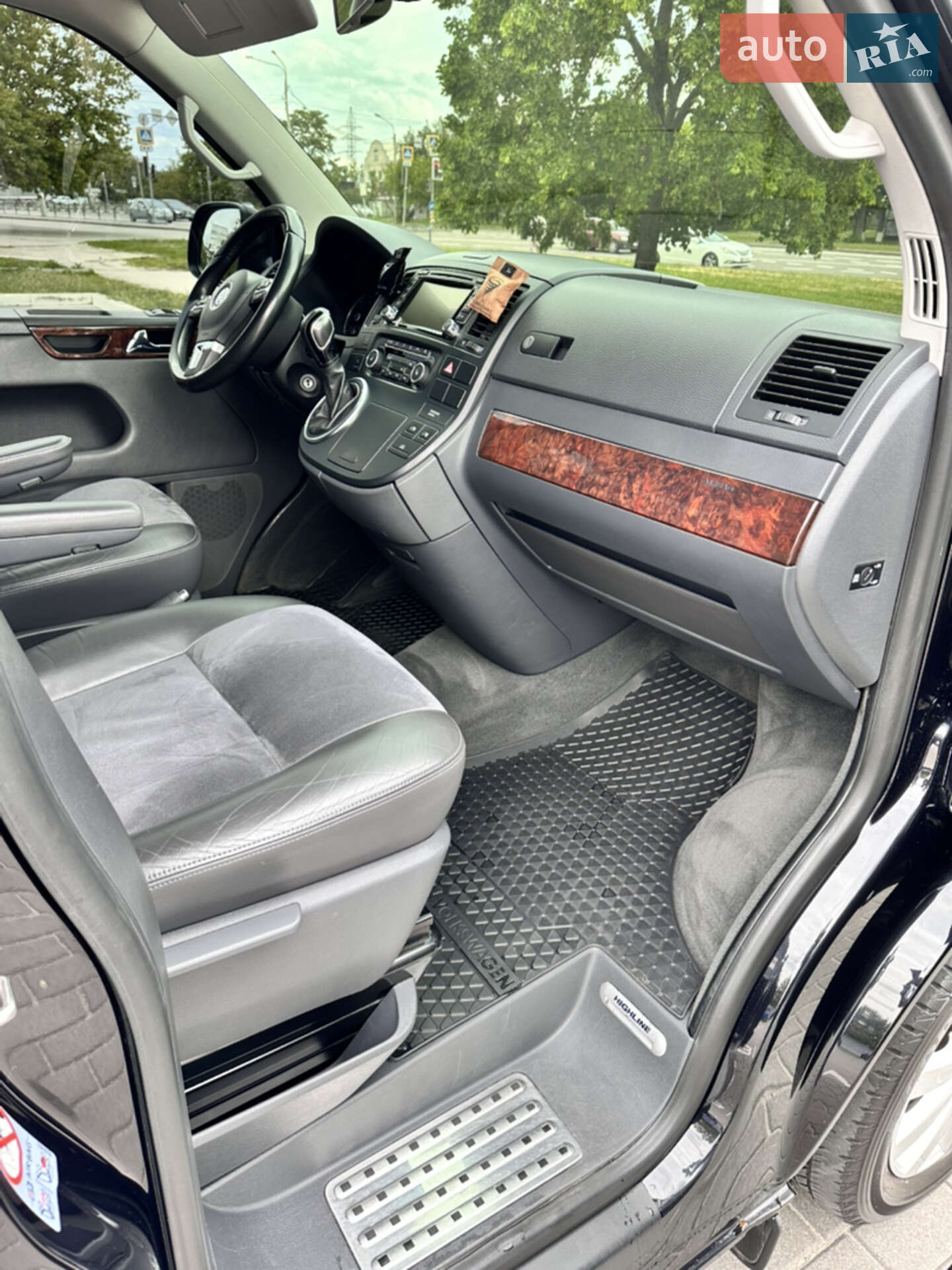 Volkswagen Multivan 2012 VIN WV2ZZZ7HZDH022451 фото оголошення 15 з 37