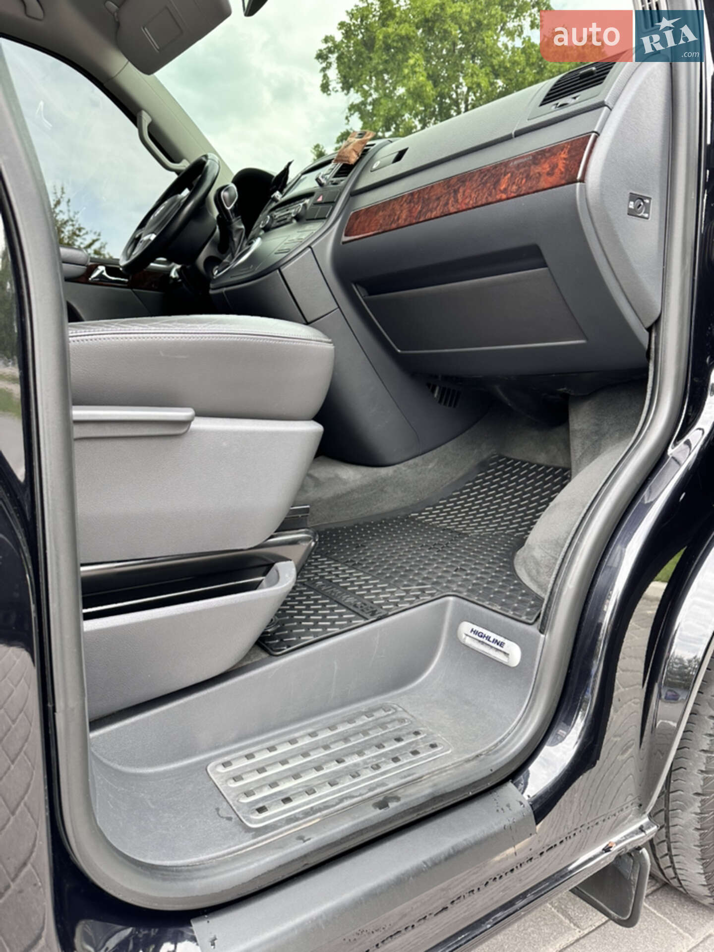 Volkswagen Multivan 2012 VIN WV2ZZZ7HZDH022451 фото оголошення 17 з 37