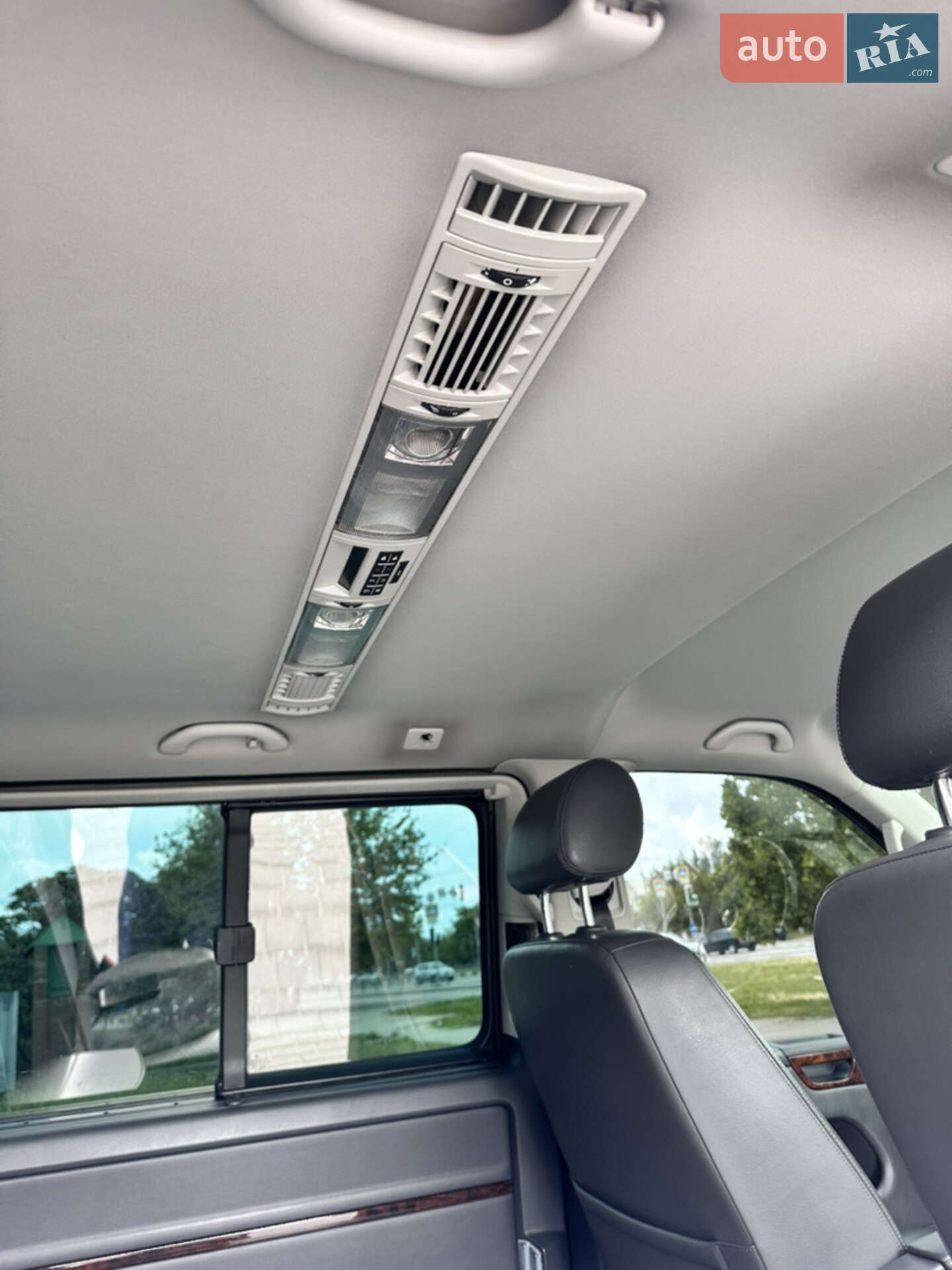 Volkswagen Multivan 2012 VIN WV2ZZZ7HZDH022451 фото оголошення 26 з 37