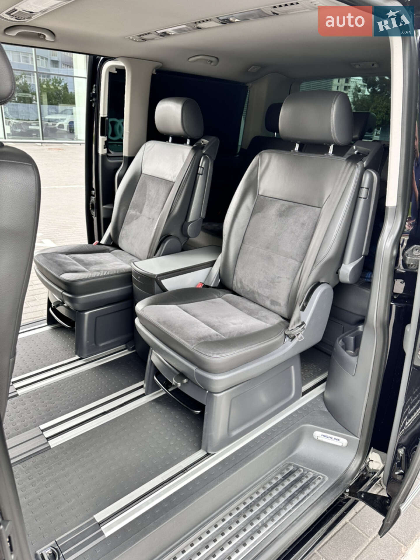 Volkswagen Multivan 2012 VIN WV2ZZZ7HZDH022451 фото оголошення 27 з 37