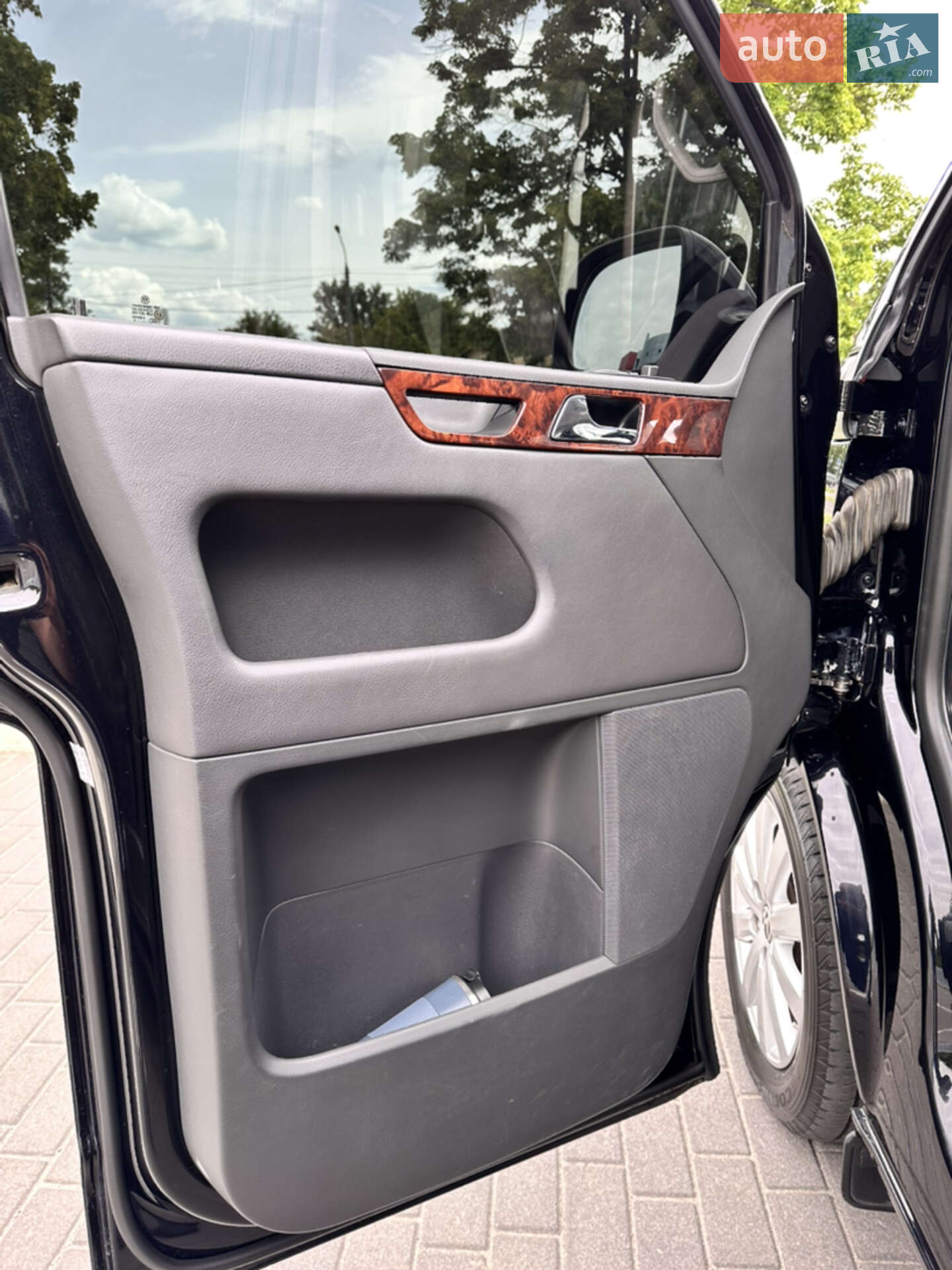 Volkswagen Multivan 2012 VIN WV2ZZZ7HZDH022451 фото оголошення 29 з 37