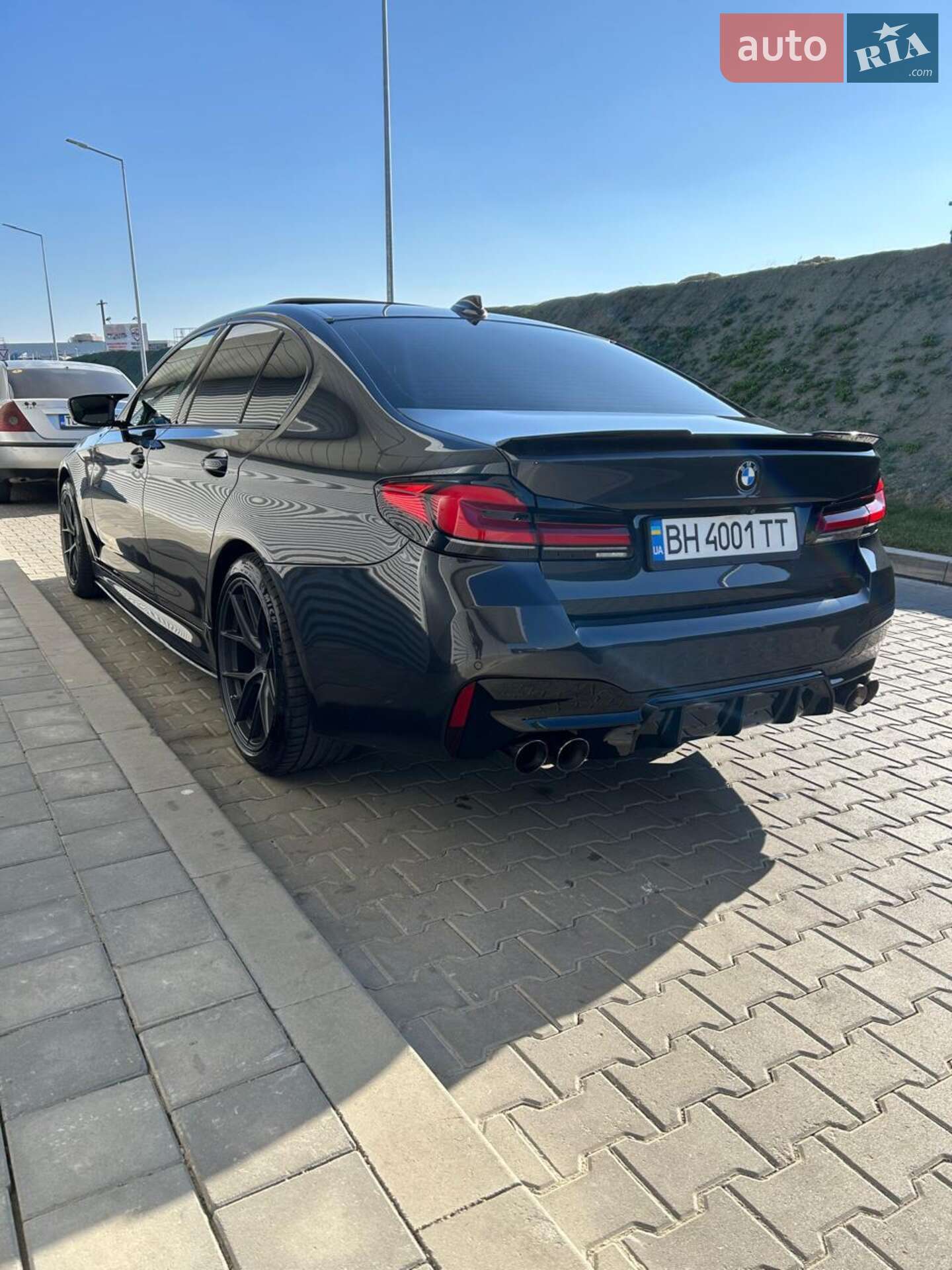 BMW 5 Series 2017 VIN WBAJA7C59JWA73769 фото оголошення 35 з 46