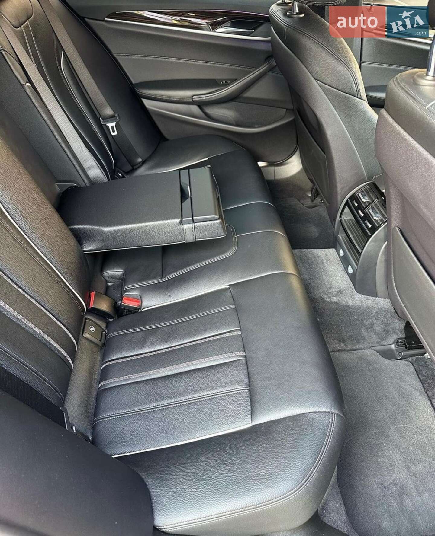 BMW 5 Series 2017 VIN WBAJA7C59JWA73769 фото оголошення 37 з 46
