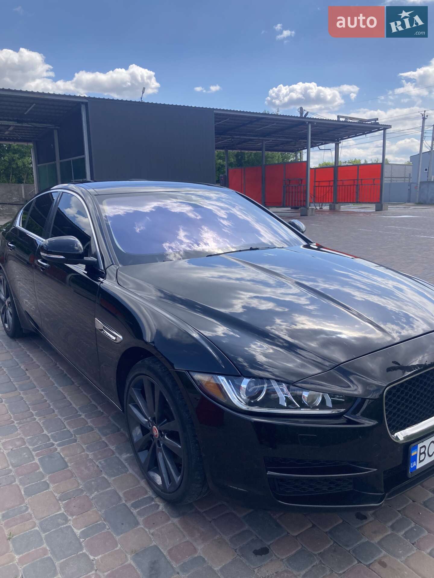 Jaguar XE 2018 VIN SAJAK4GX1JCP40148 фото оголошення 3 з 32