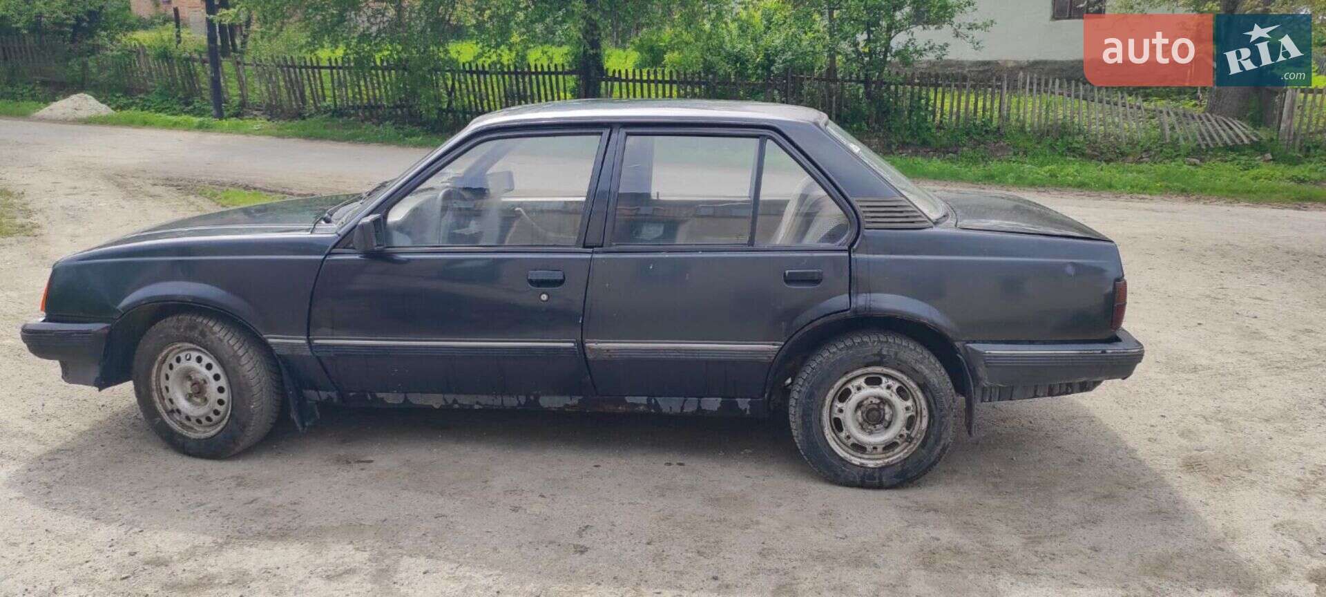Opel Ascona 1988 VIN W0L000086J1036130 фото оголошення 4 з 8