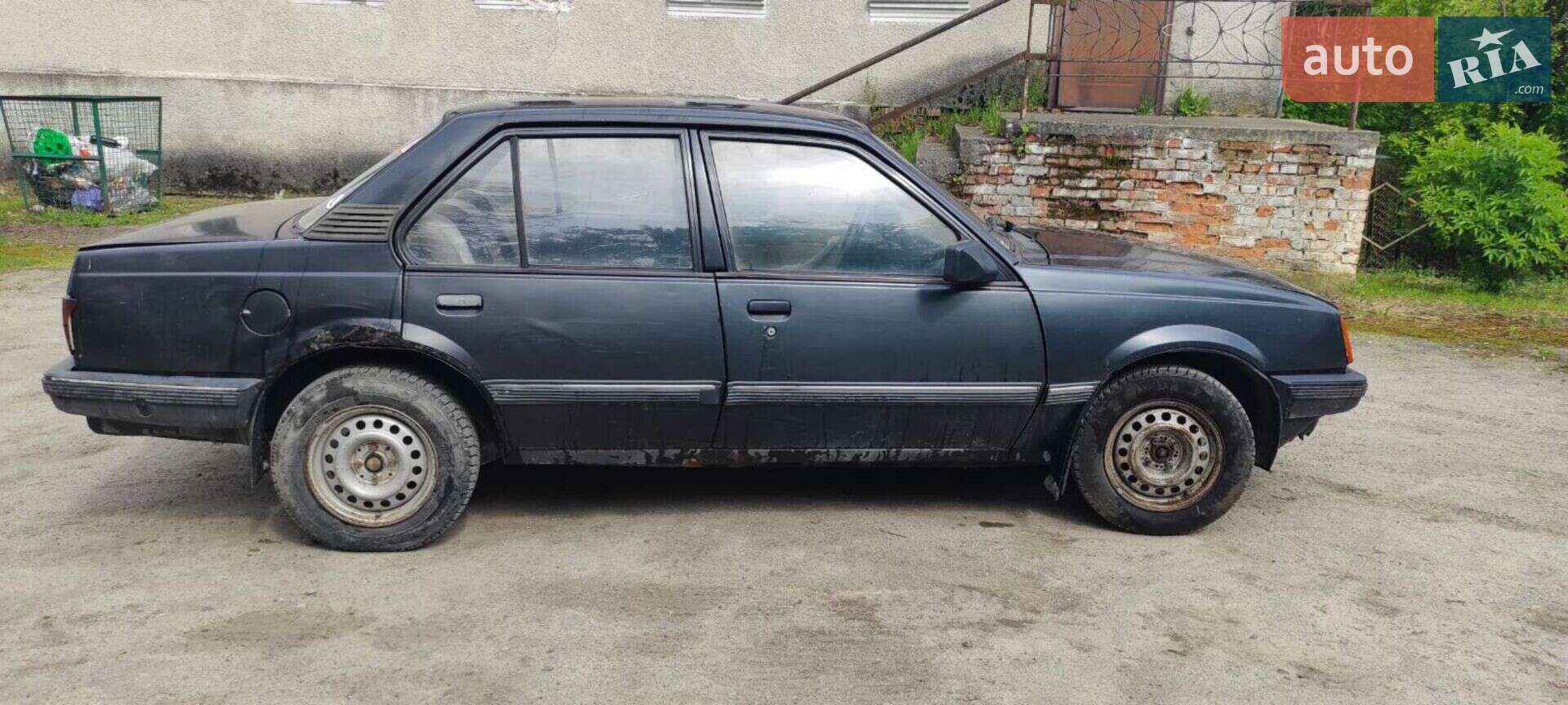 Opel Ascona 1988 VIN W0L000086J1036130 фото оголошення 8 з 8