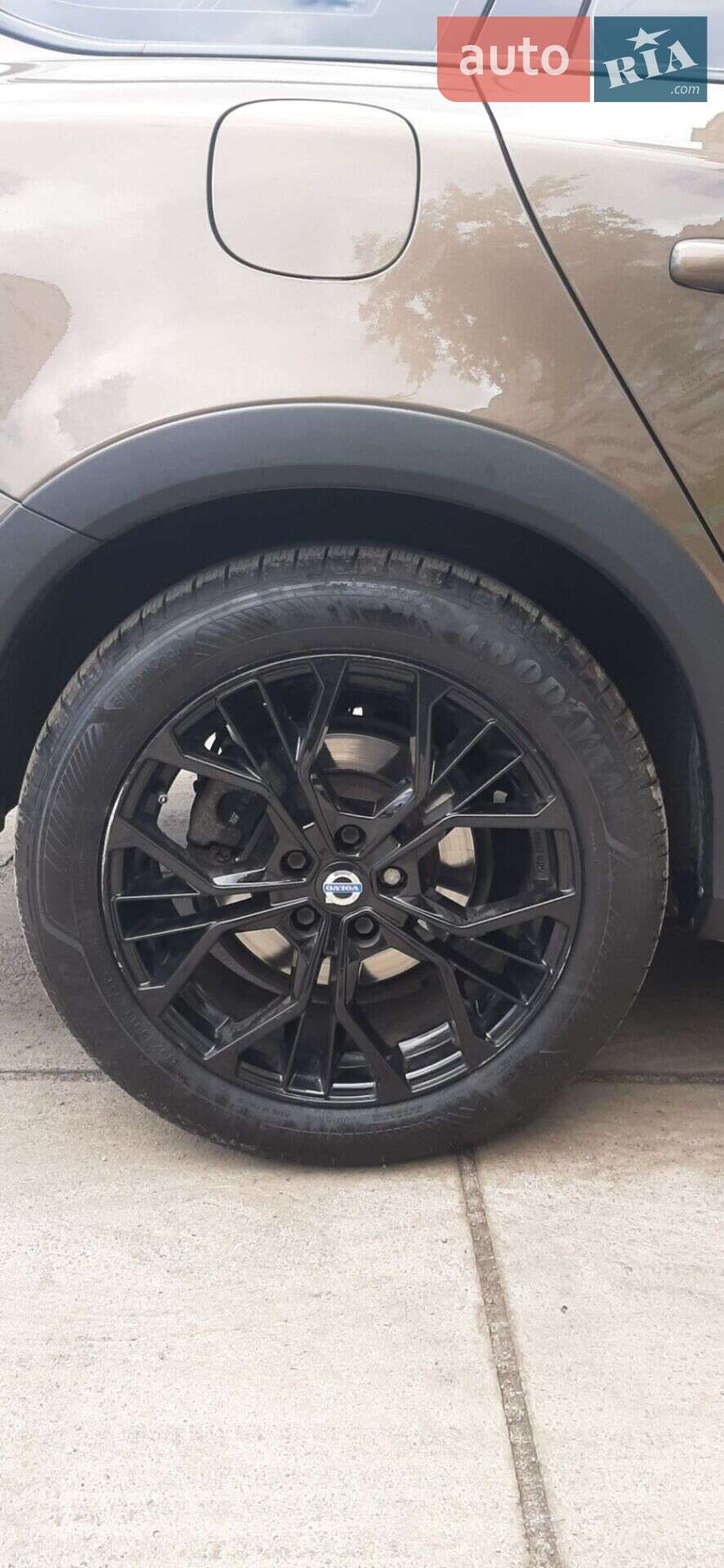 Volvo V60Cc 2017 VIN YV1FZARCDJ2050427 фото оголошення 36 з 52