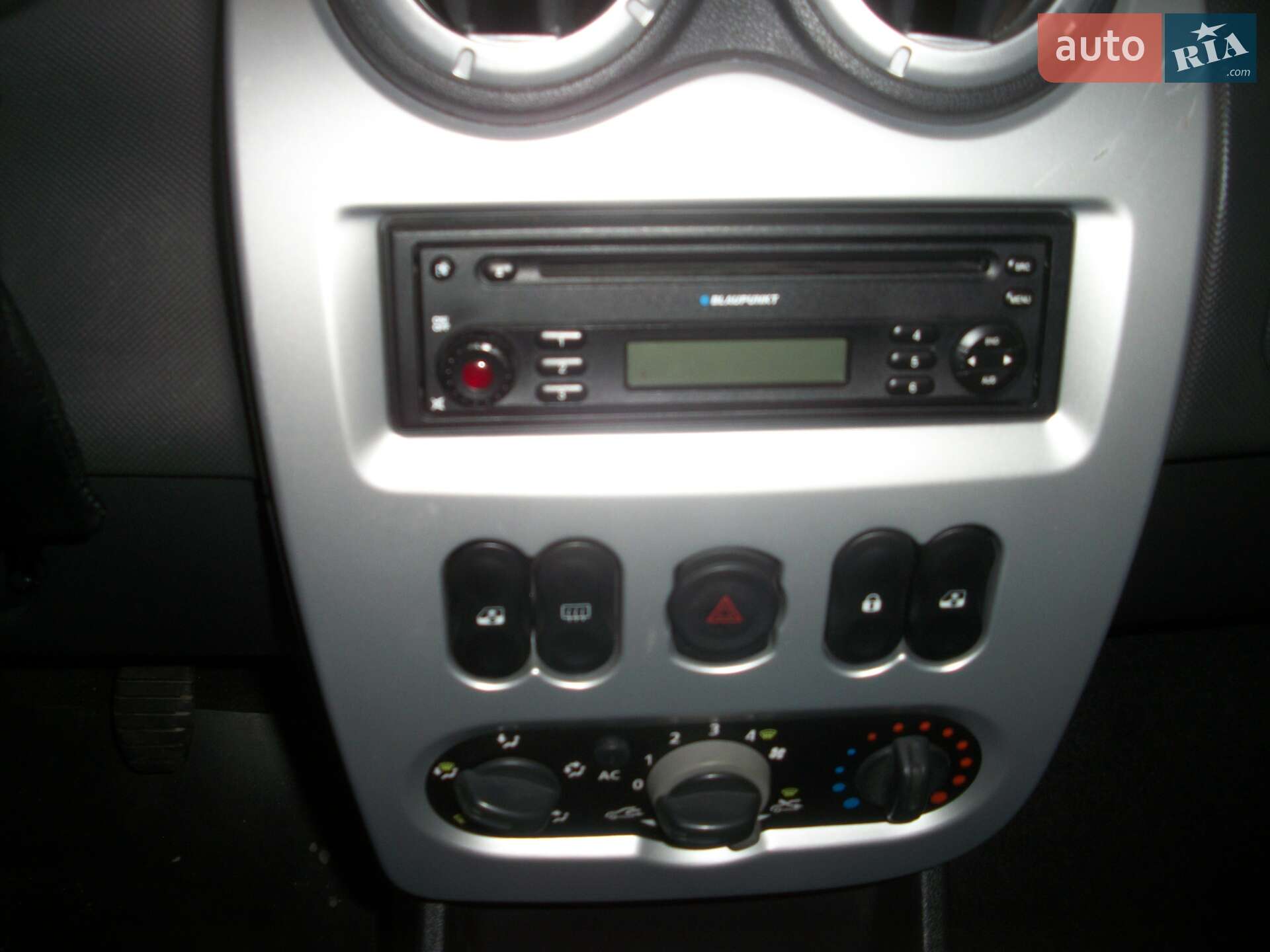 Dacia Logan 2009 VIN UU1KSDAFH42407750 фото оголошення 40 з 44