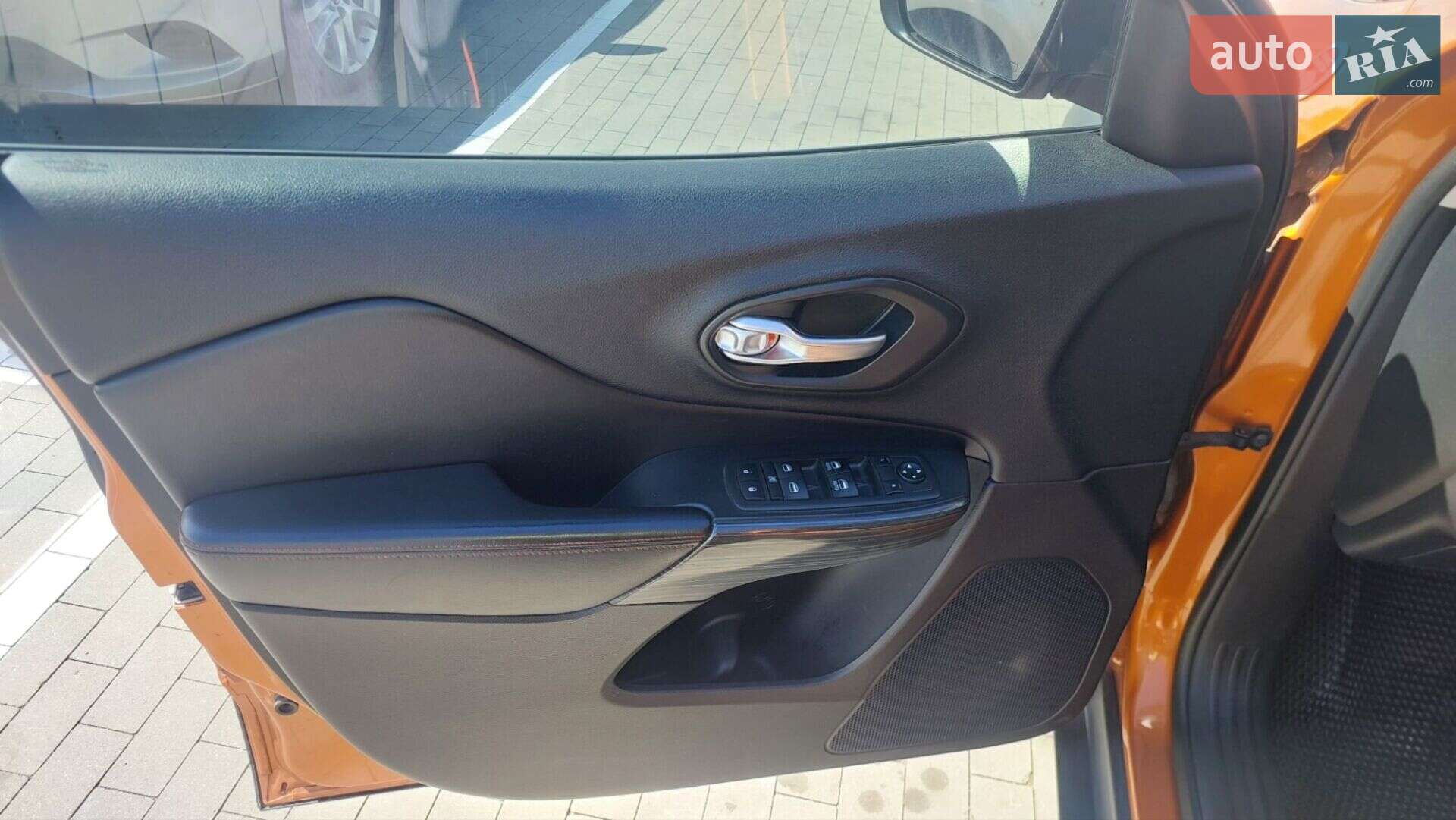 Jeep Cherokee 2014 VIN 1C4PJMBB8FW630663 фото оголошення 19 з 19