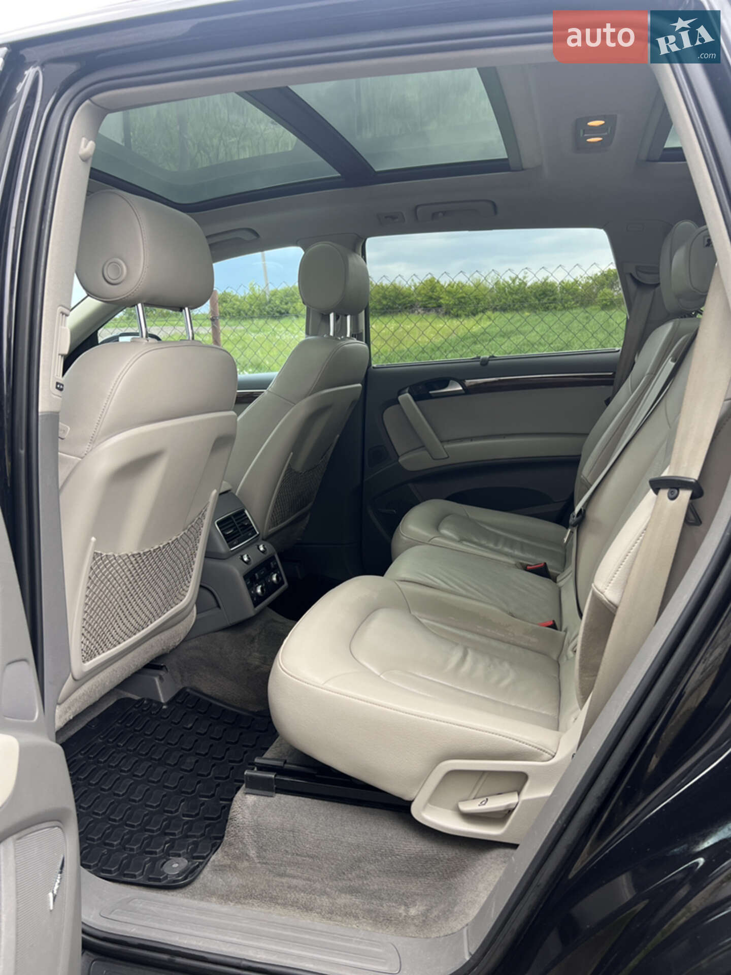 Audi Q7 2013 VIN WA1LGAFE3DD013657 фото оголошення 13 з 23