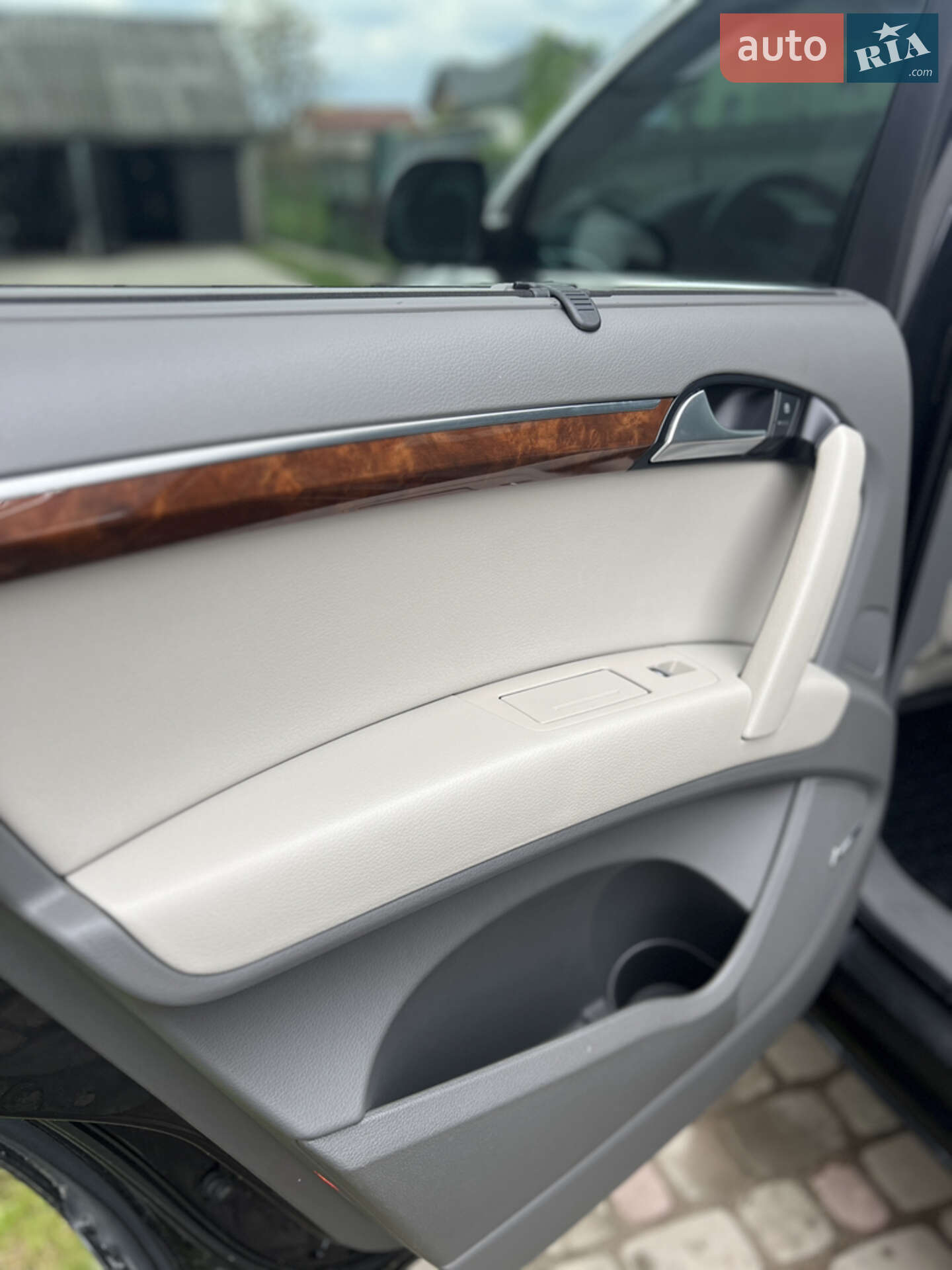 Audi Q7 2013 VIN WA1LGAFE3DD013657 фото оголошення 16 з 23