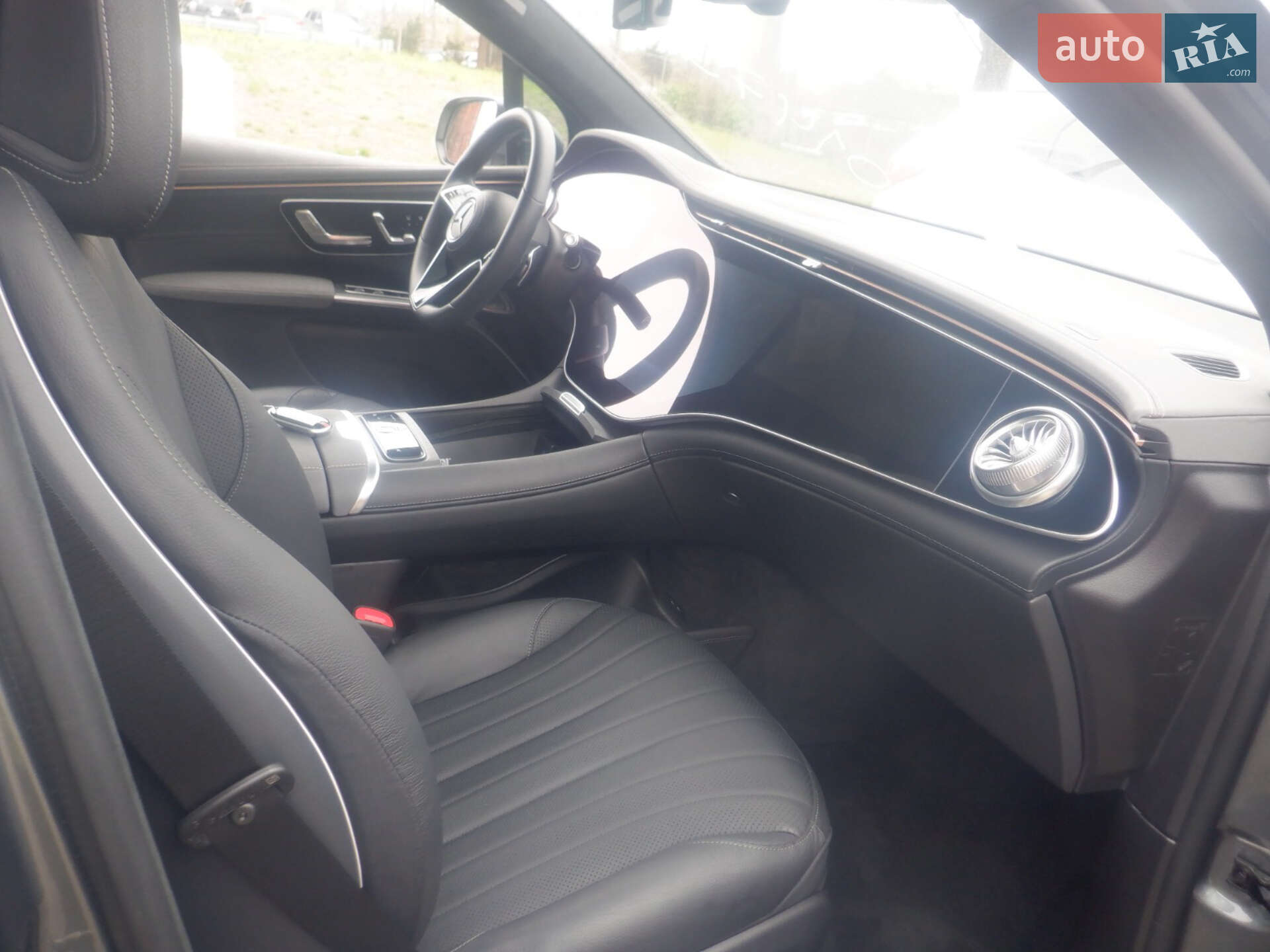 Mercedes-Benz EQS SUV 2023 VIN 4JGDM4EB6PA014752 фото оголошення 32 з 39
