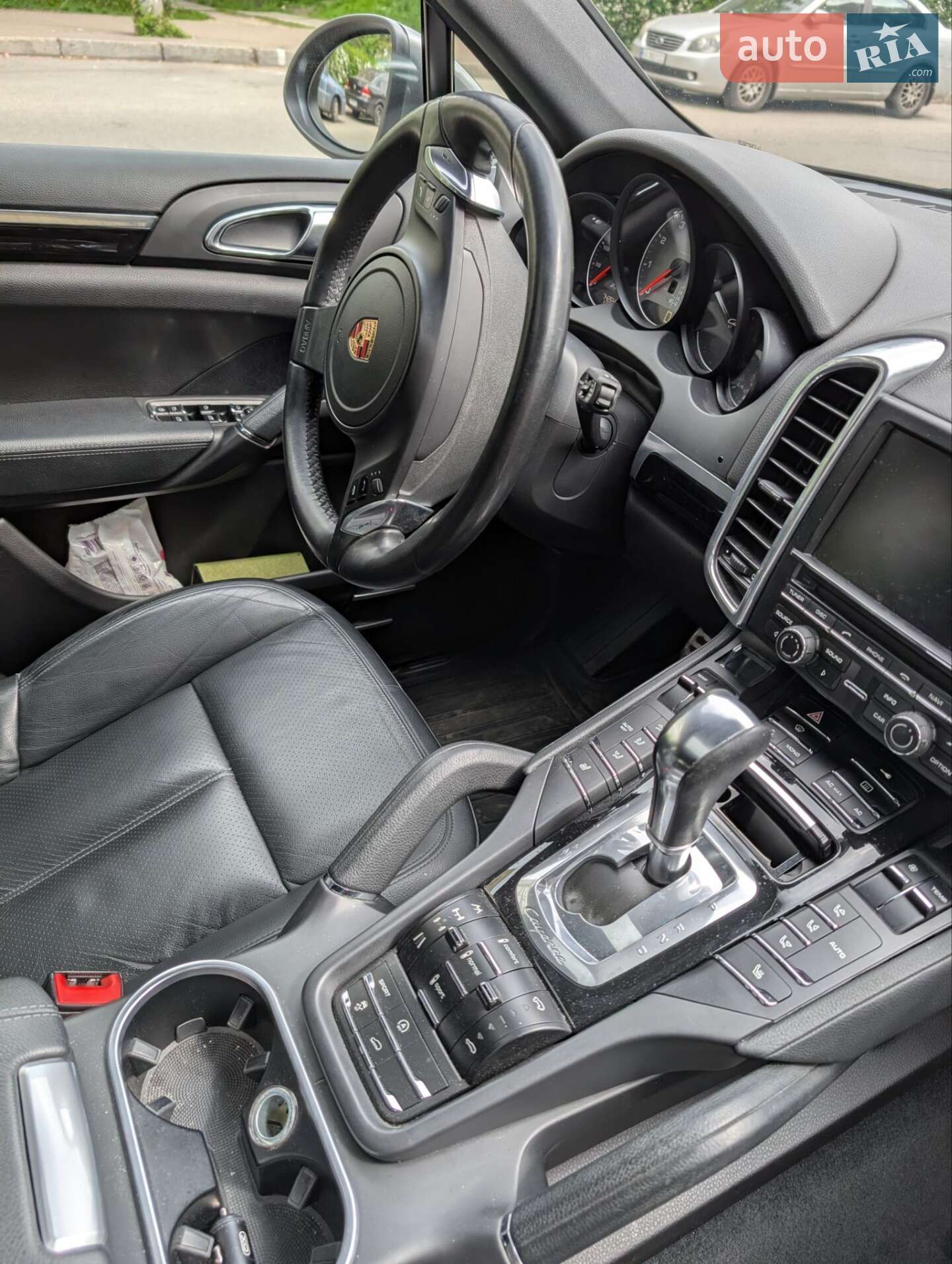 Porsche Cayenne 2010 VIN WP1ZZZ92ZBLA40414 фото оголошення 9 з 27