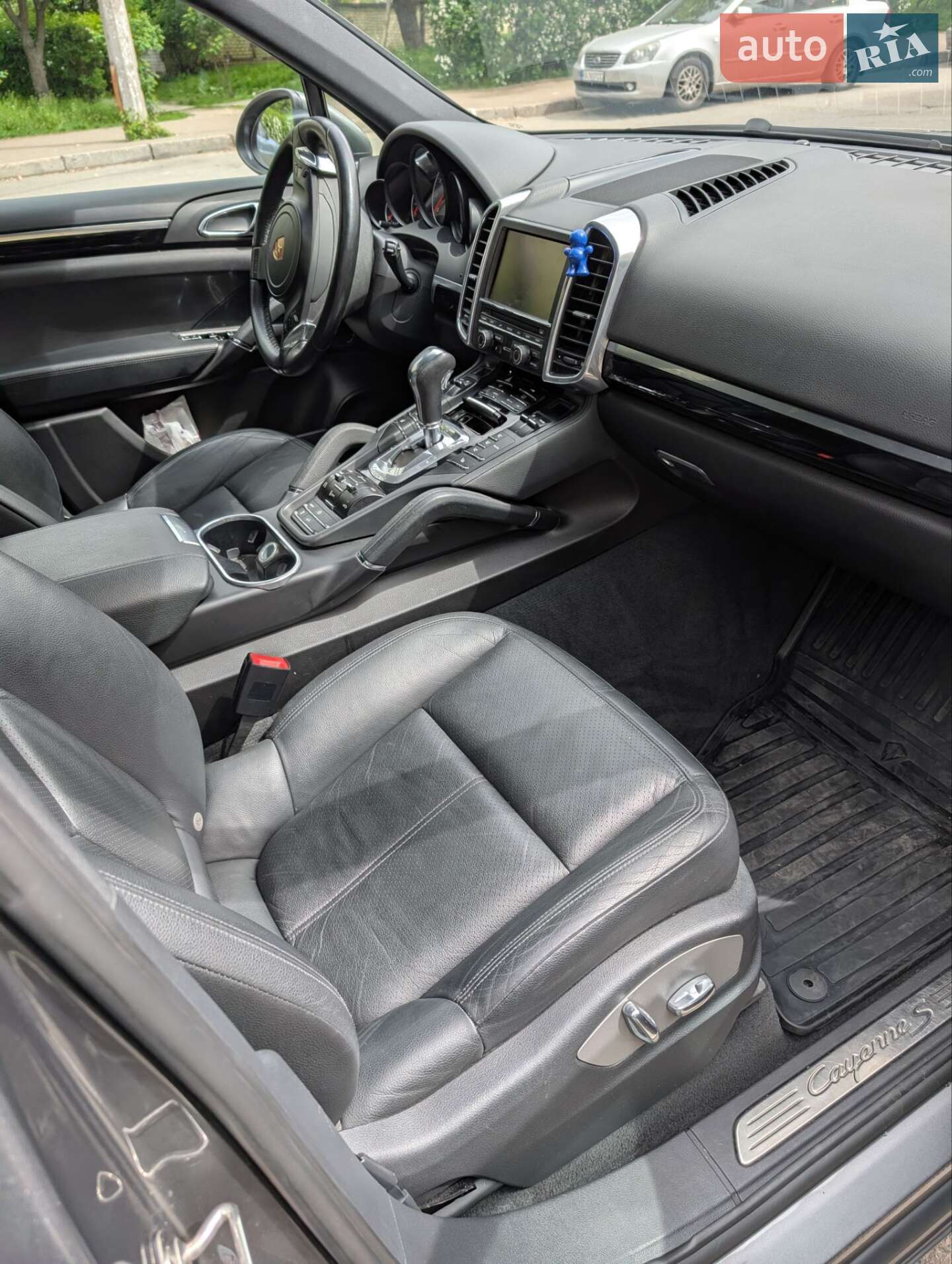 Porsche Cayenne 2010 VIN WP1ZZZ92ZBLA40414 фото оголошення 10 з 27