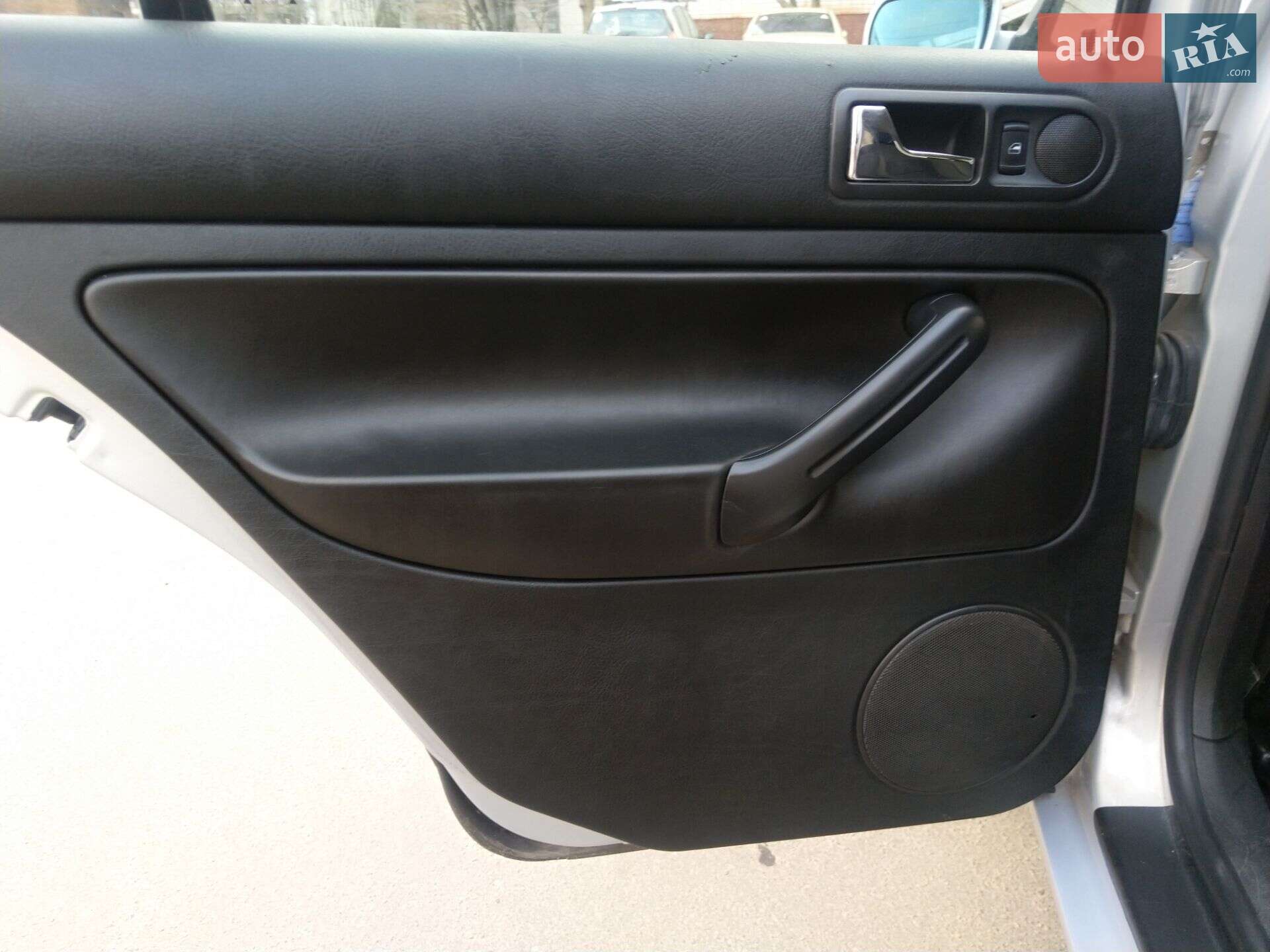 Volkswagen Golf 2000 VIN WVWZZZ1JZYW401059 фото оголошення 12 з 12