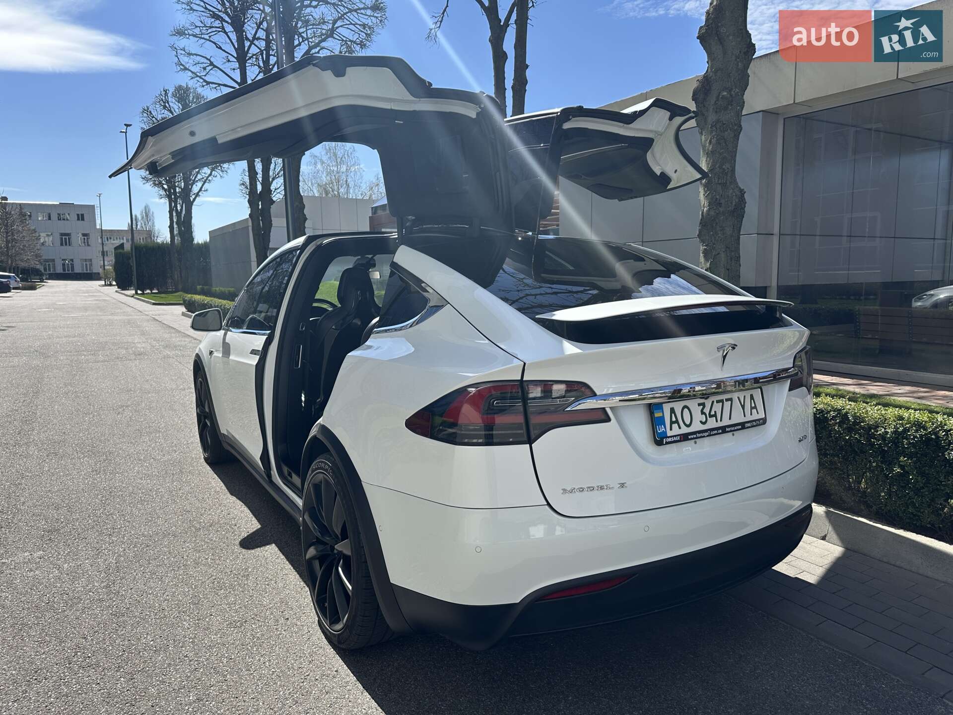 Tesla Model X 2016 VIN 5YJXCBE22GF021410 фото оголошення 3 з 40