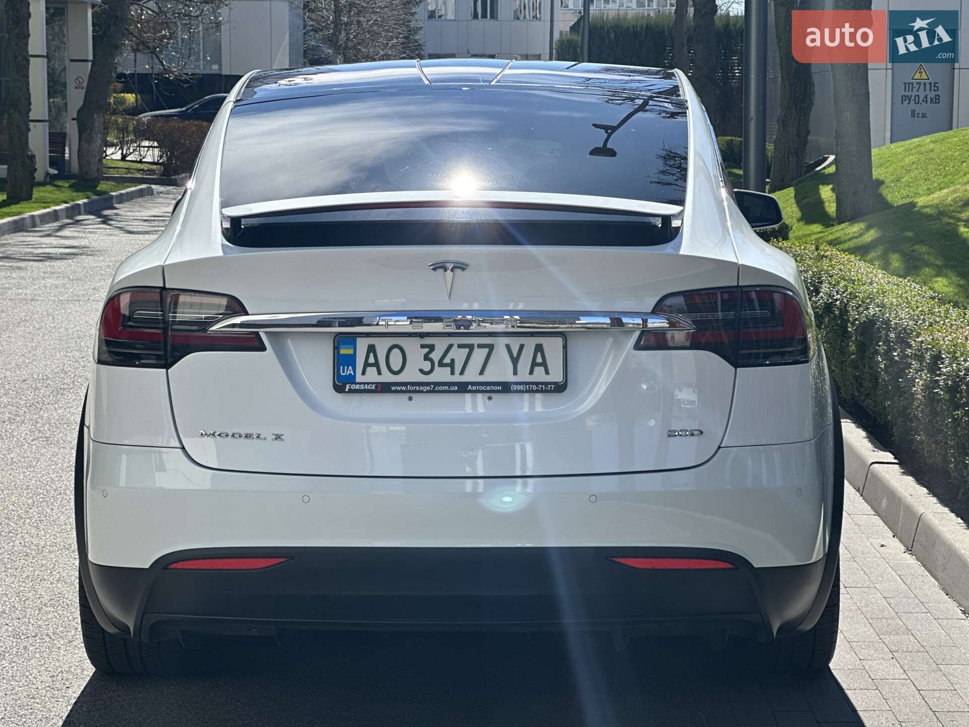 Tesla Model X 2016 VIN 5YJXCBE22GF021410 фото оголошення 36 з 40