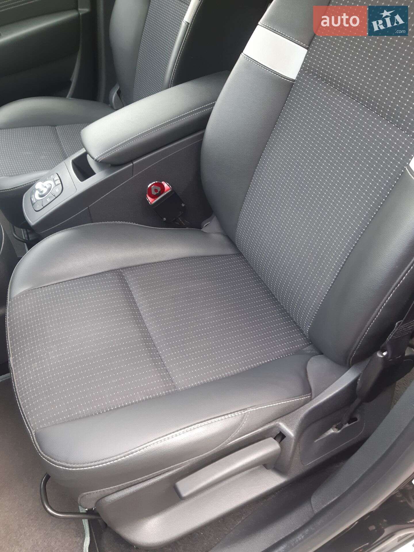 Renault Grand Scenic 2011 VIN VF1JZ00A645694234 фото оголошення 2 з 23
