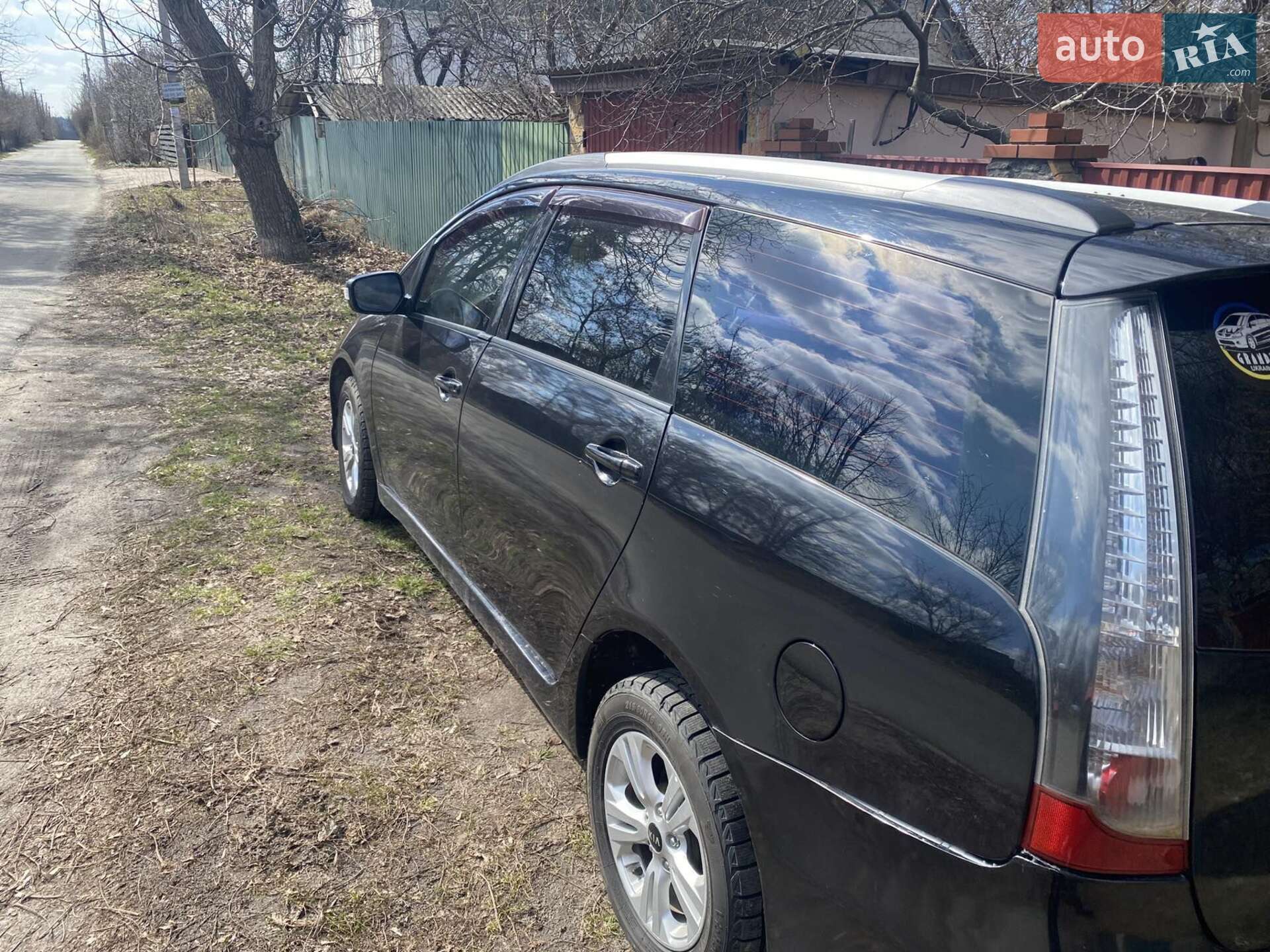 Mitsubishi Grandis 2007 VIN JMBLRNA4W7Z001376 фото оголошення 8 з 13