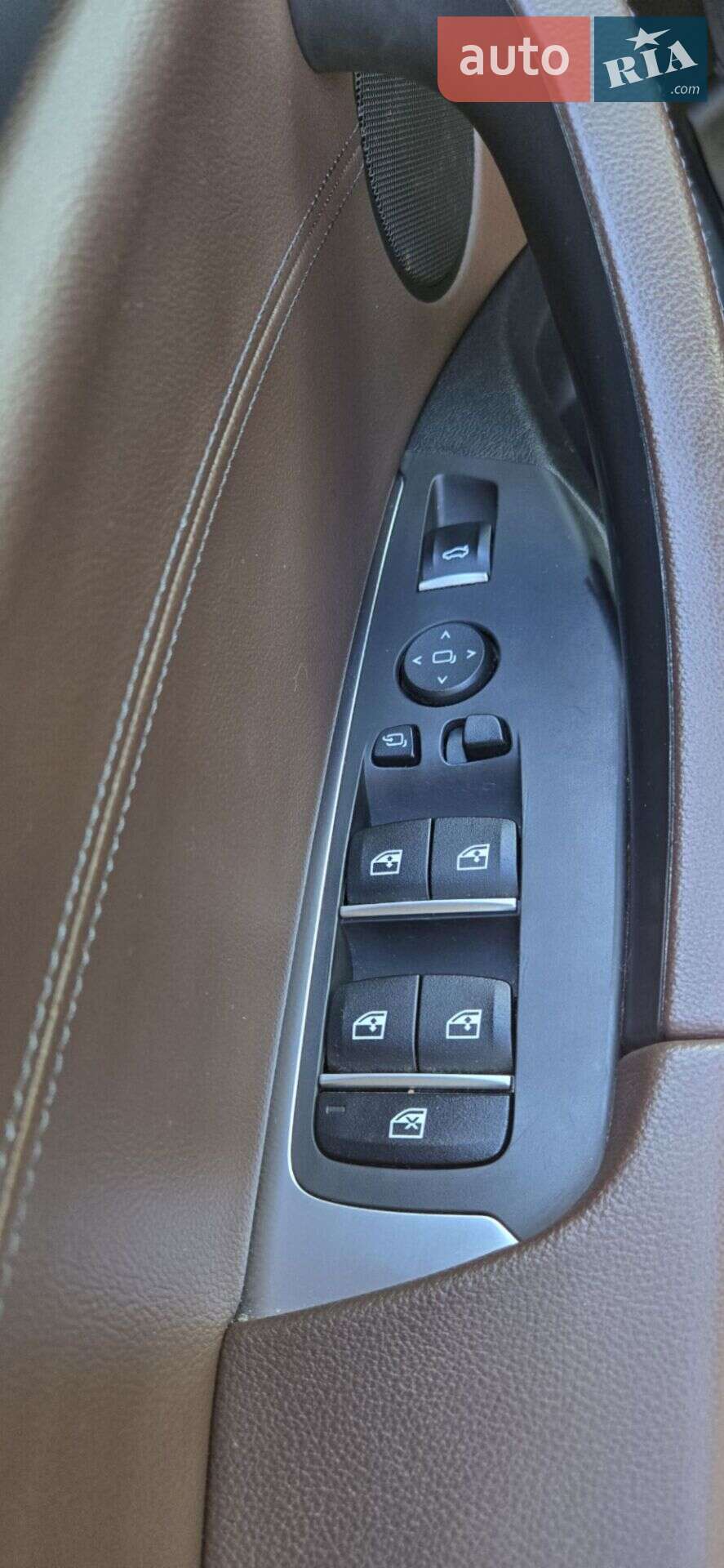 BMW X3 2019 VIN 5UXTR9C5XKLP91622 фото оголошення 10 з 20