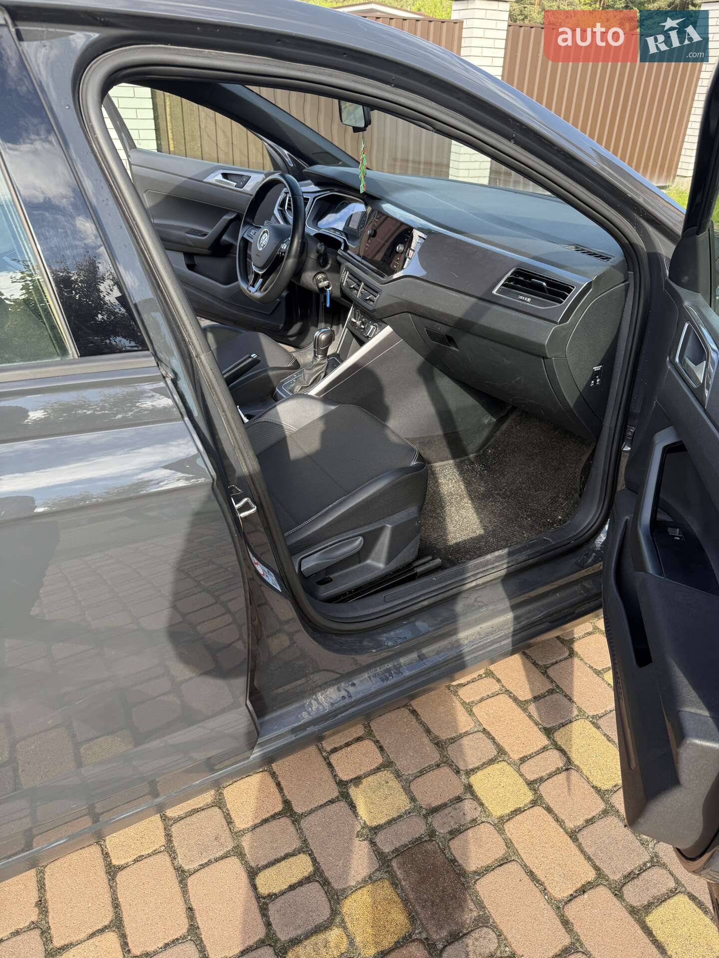 Volkswagen Polo 2018 VIN WVWZZZAWZKY034951 фото оголошення 8 з 10