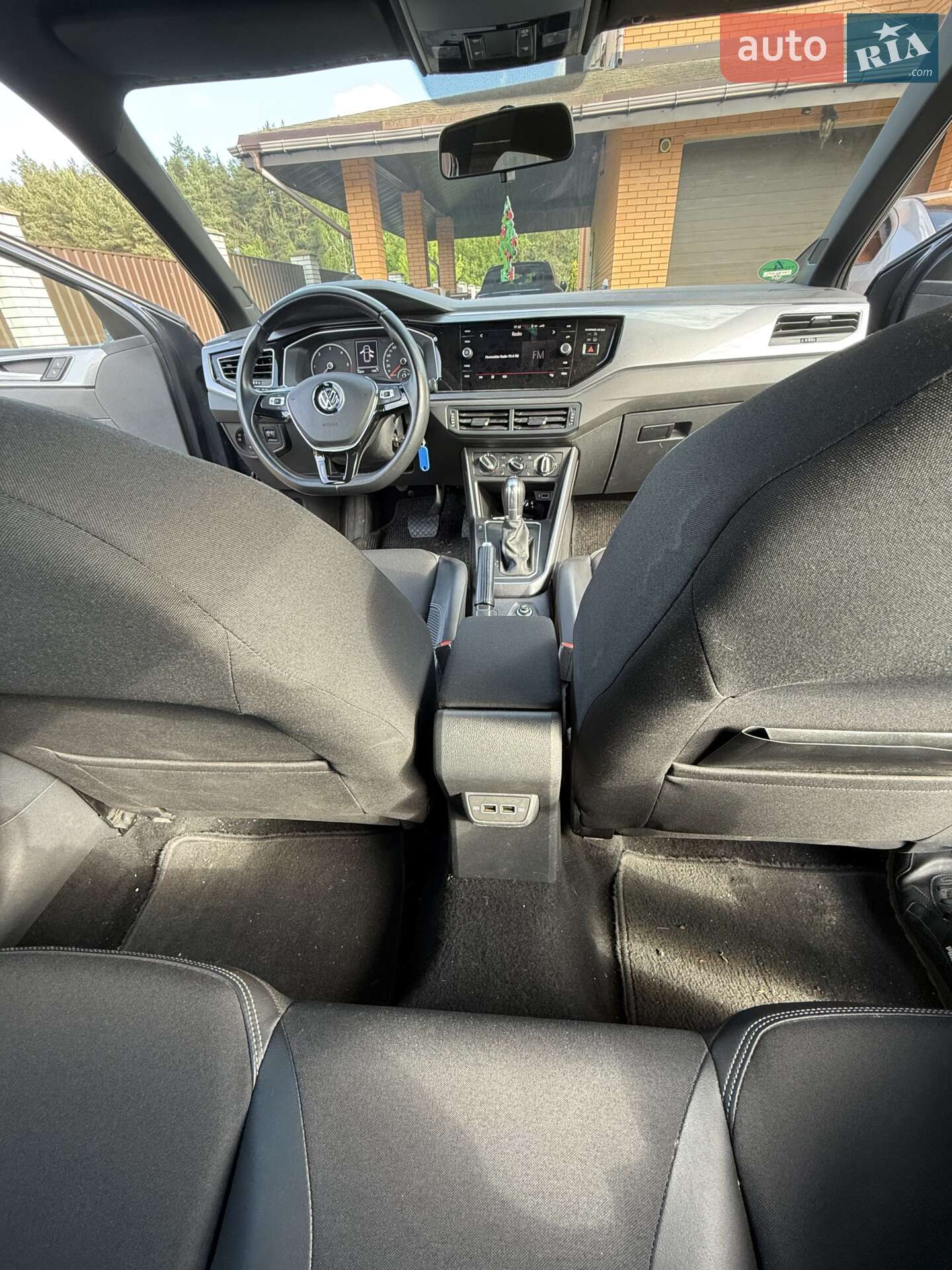 Volkswagen Polo 2018 VIN WVWZZZAWZKY034951 фото оголошення 9 з 10