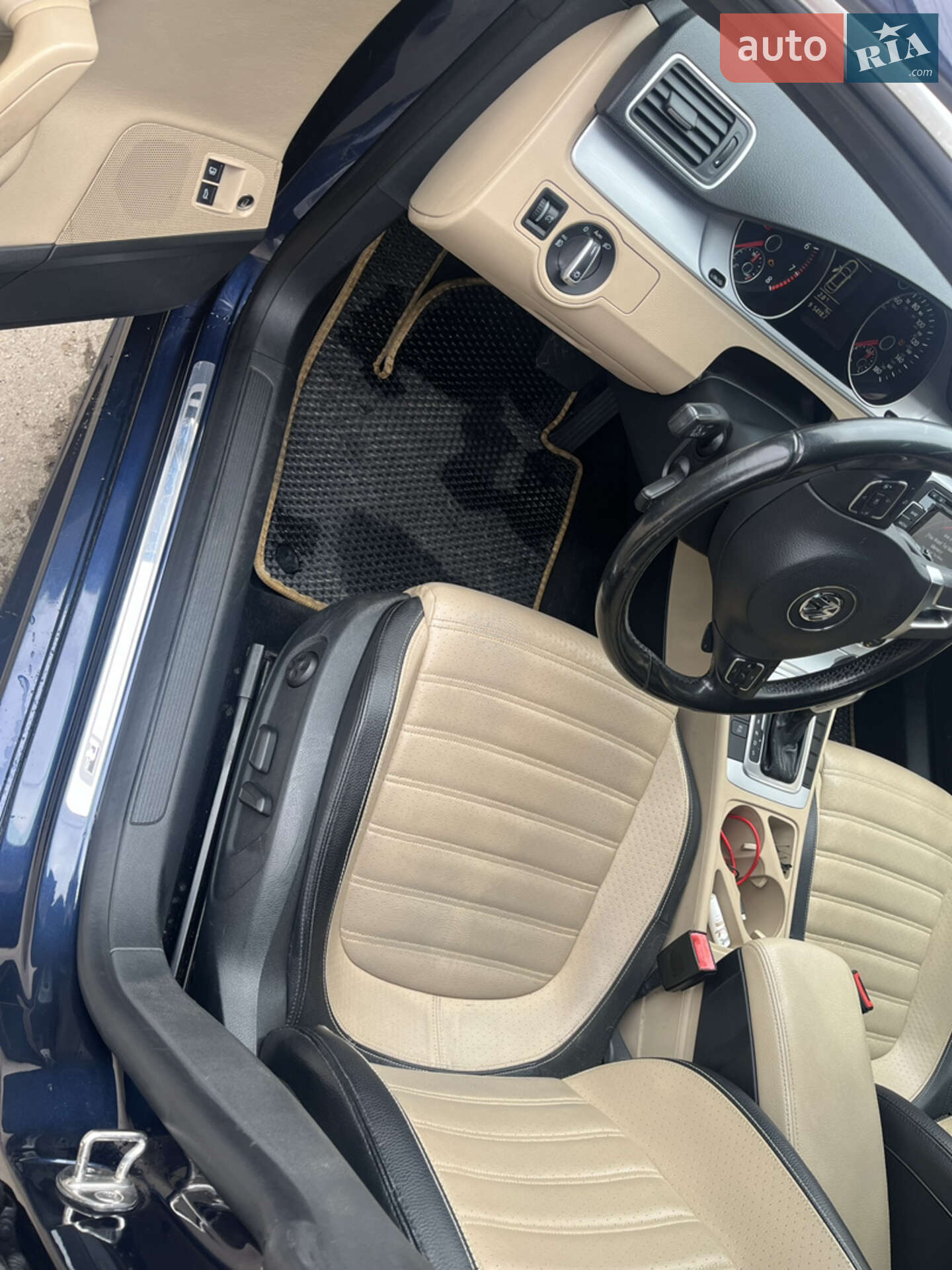 Volkswagen CC / Passat CC 2014 VIN WVWBN7AN1FE810715 фото оголошення 6 з 20