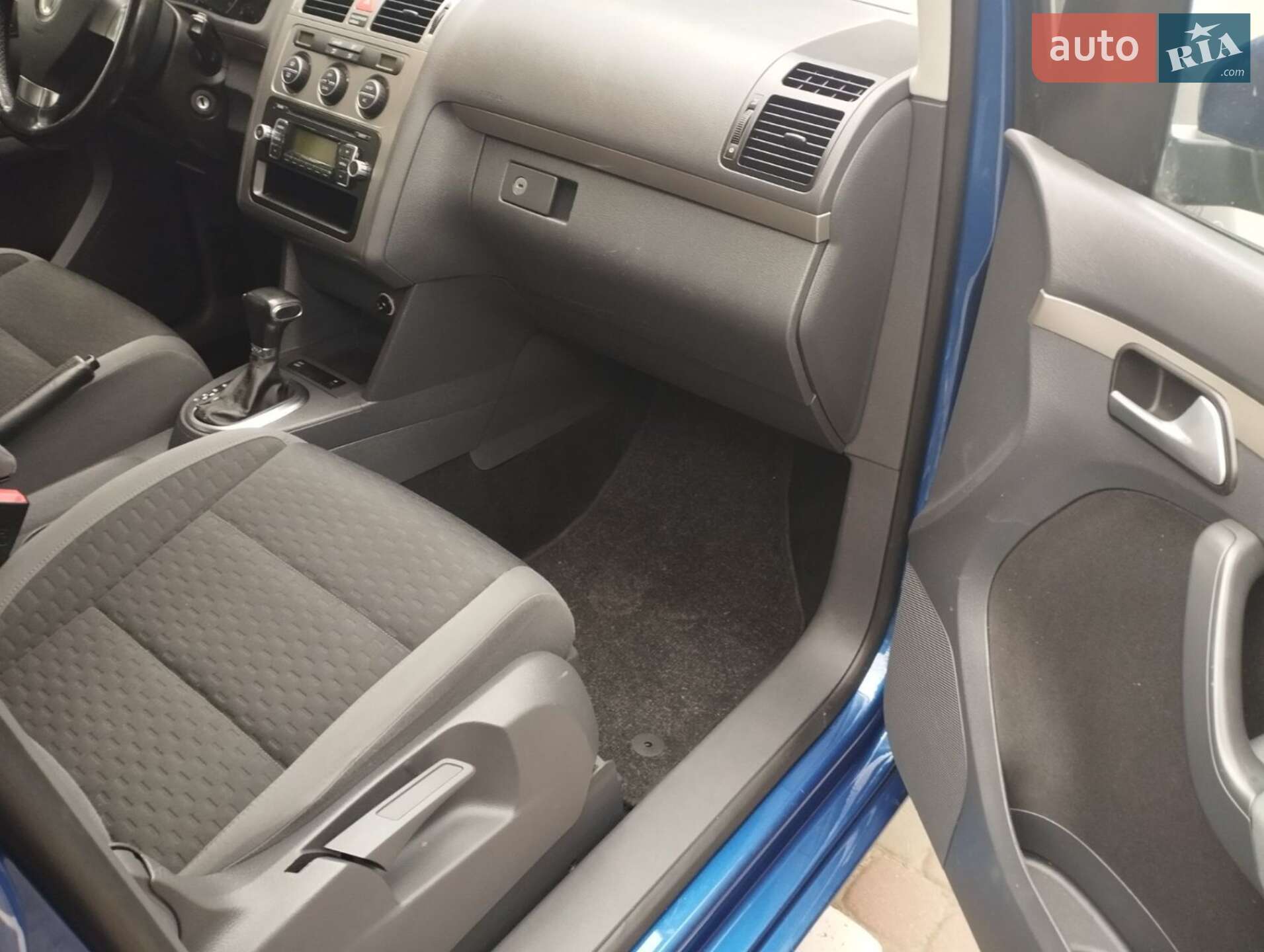 Volkswagen Touran 2009 VIN WVGZZZ1TZAW013745 фото оголошення 10 з 15