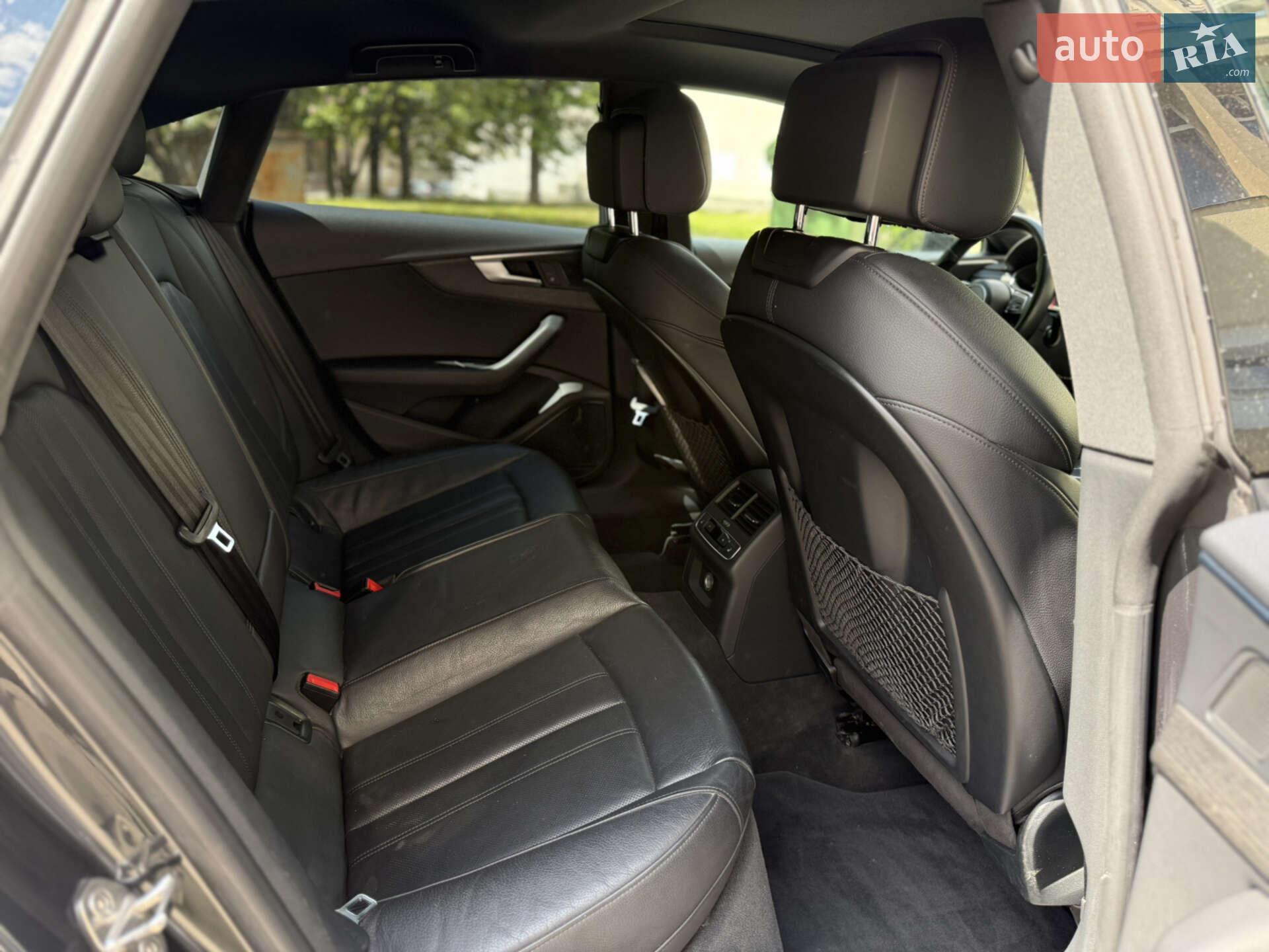 Audi A5 2018 VIN WAUBNCF5XJA078731 фото оголошення 10 з 22