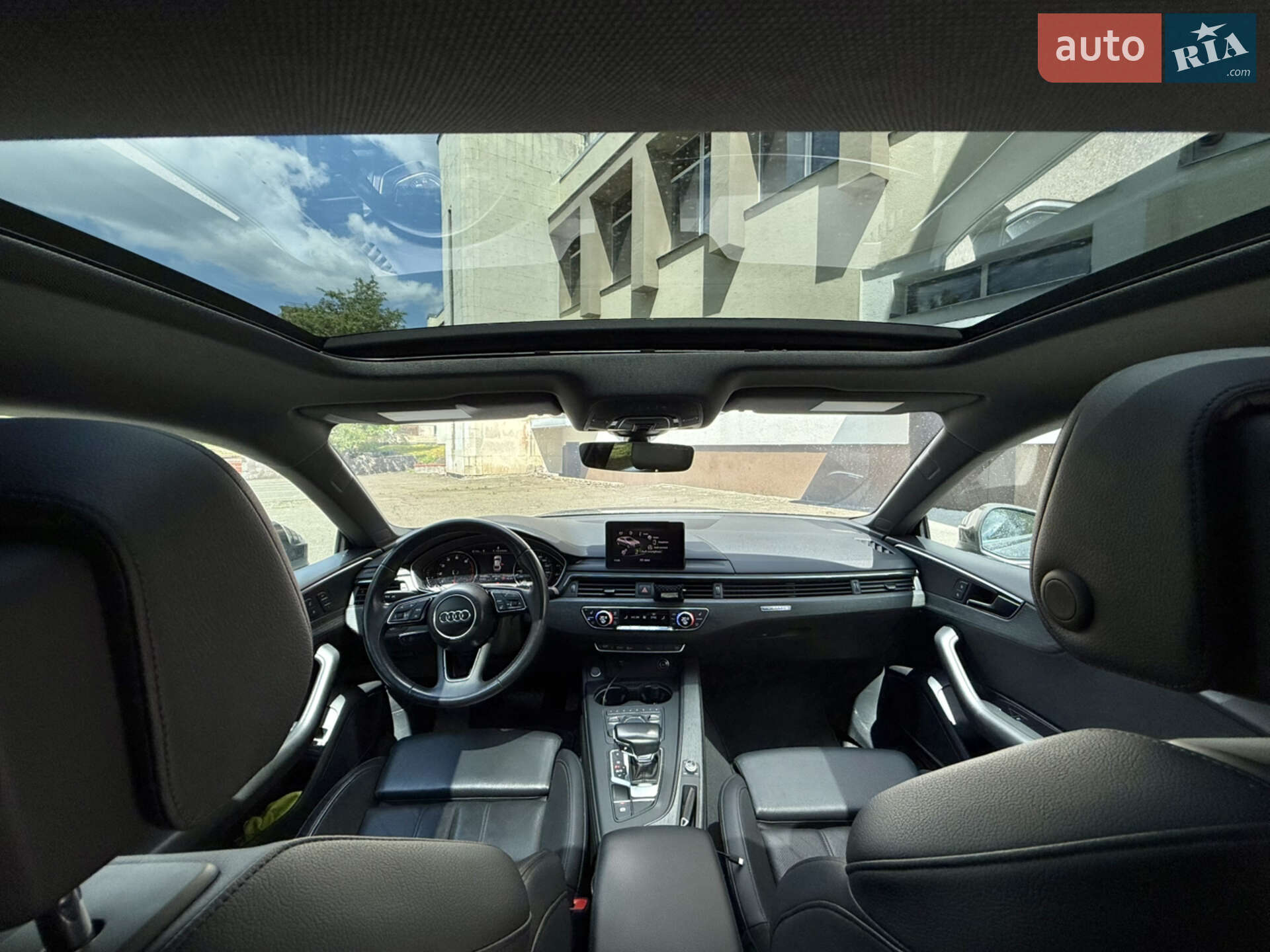 Audi A5 2018 VIN WAUBNCF5XJA078731 фото оголошення 11 з 22