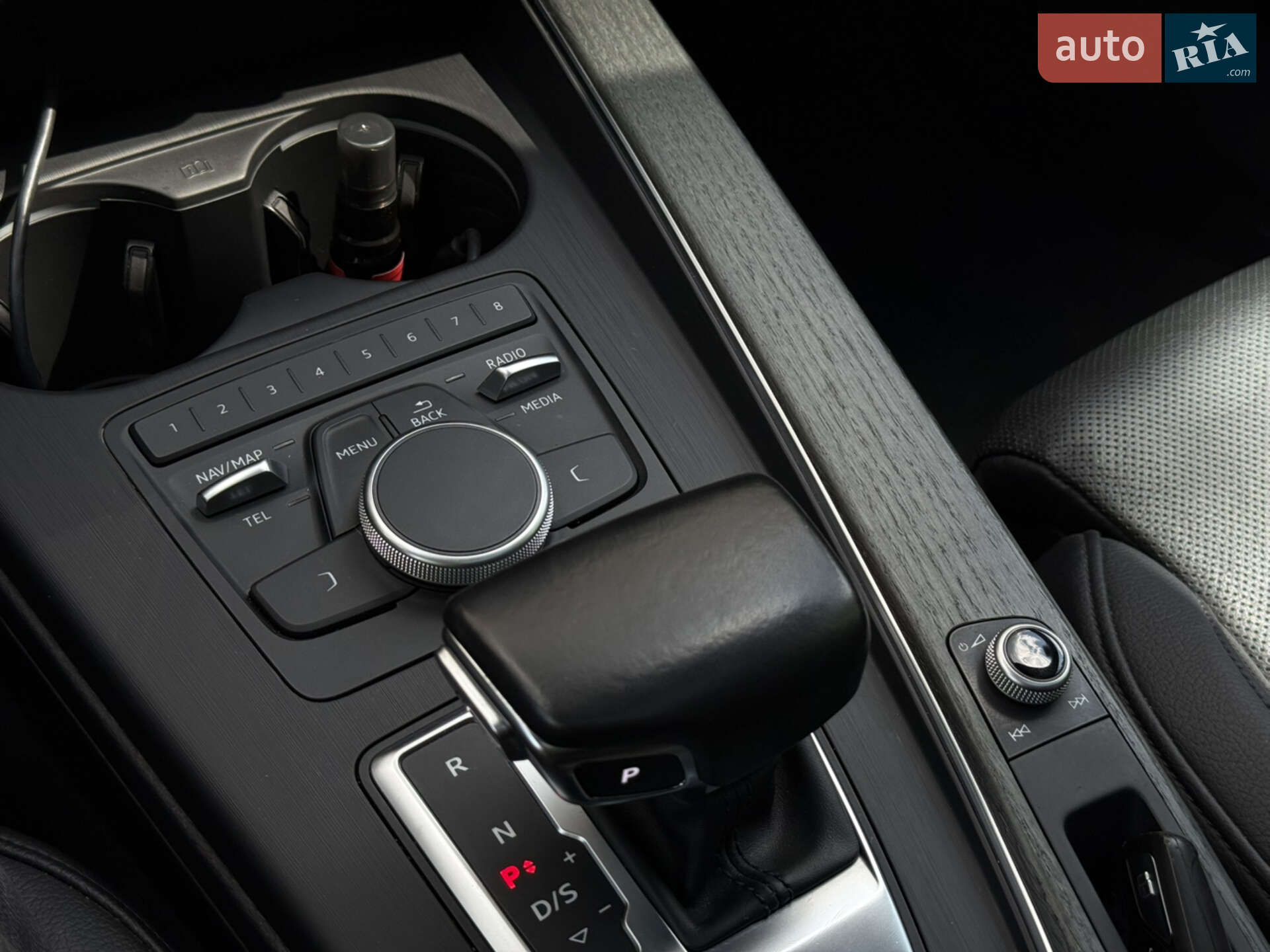 Audi A5 2018 VIN WAUBNCF5XJA078731 фото оголошення 17 з 22
