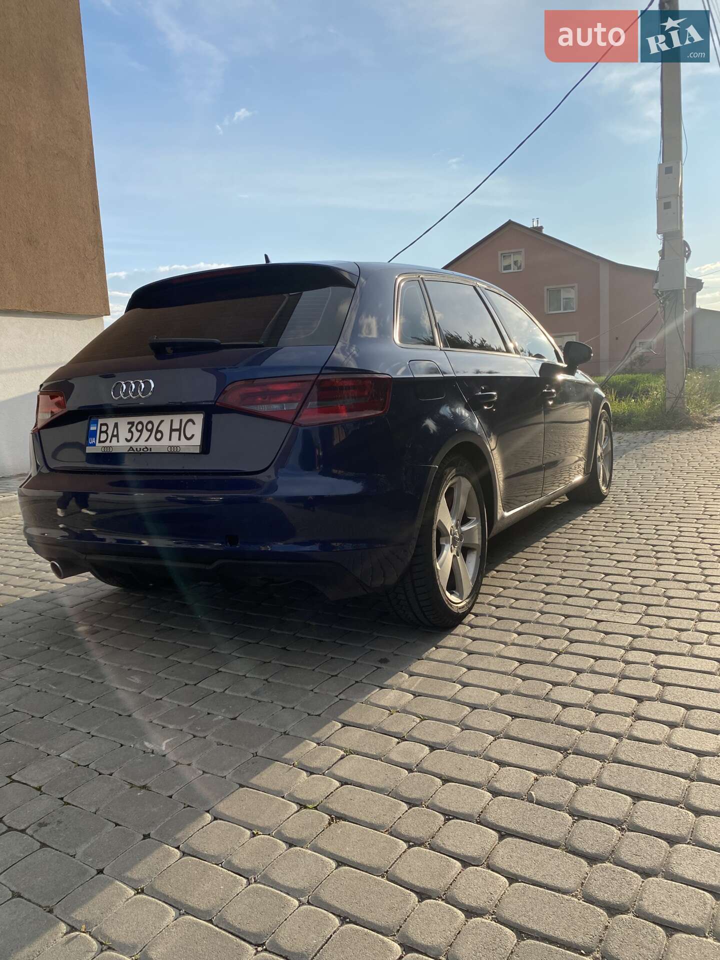 Audi A3 2016 VIN WAUZZZ8V4GA121892 фото оголошення 5 з 15