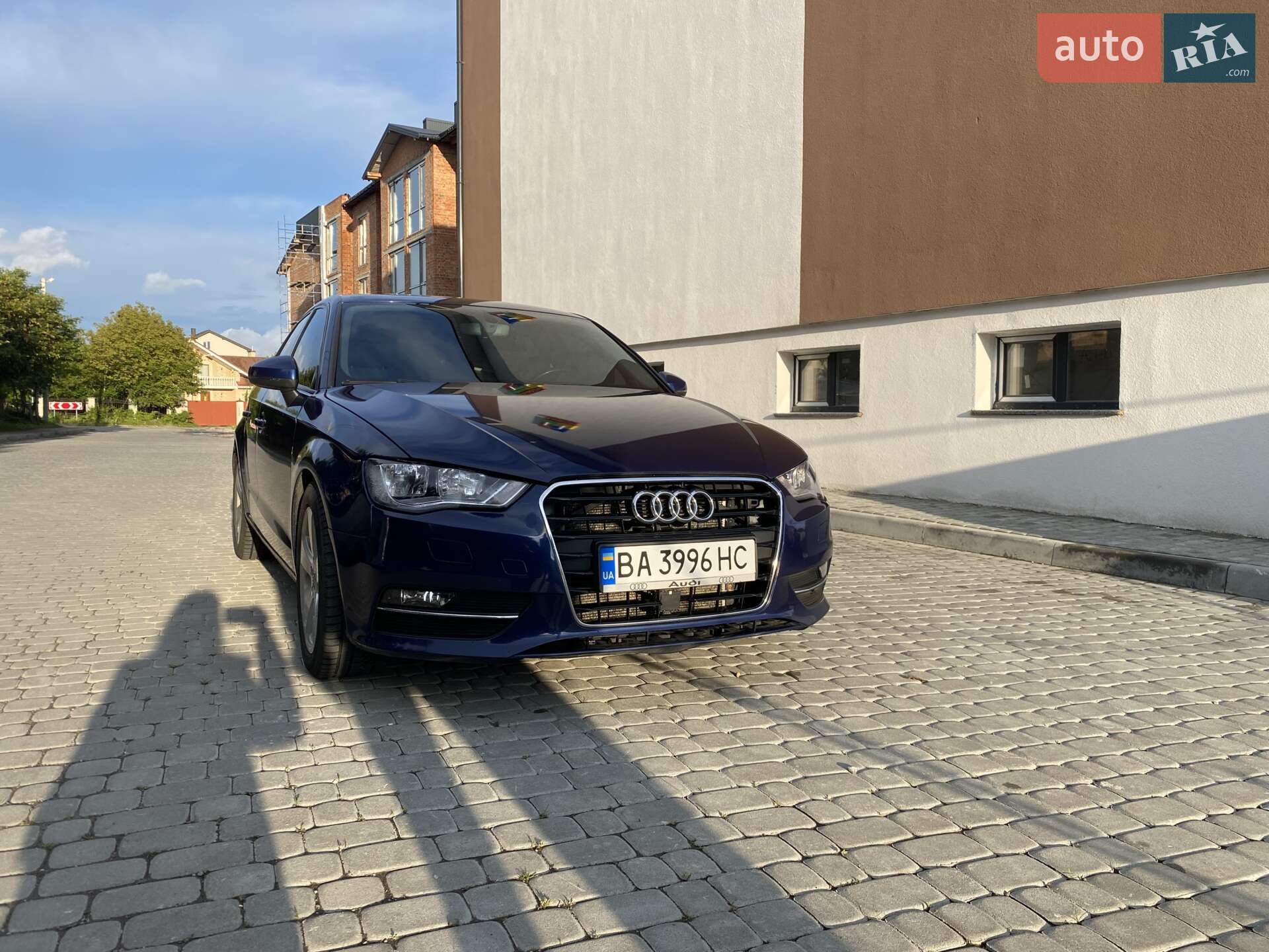 Audi A3 2016 VIN WAUZZZ8V4GA121892 фото оголошення 2 з 15
