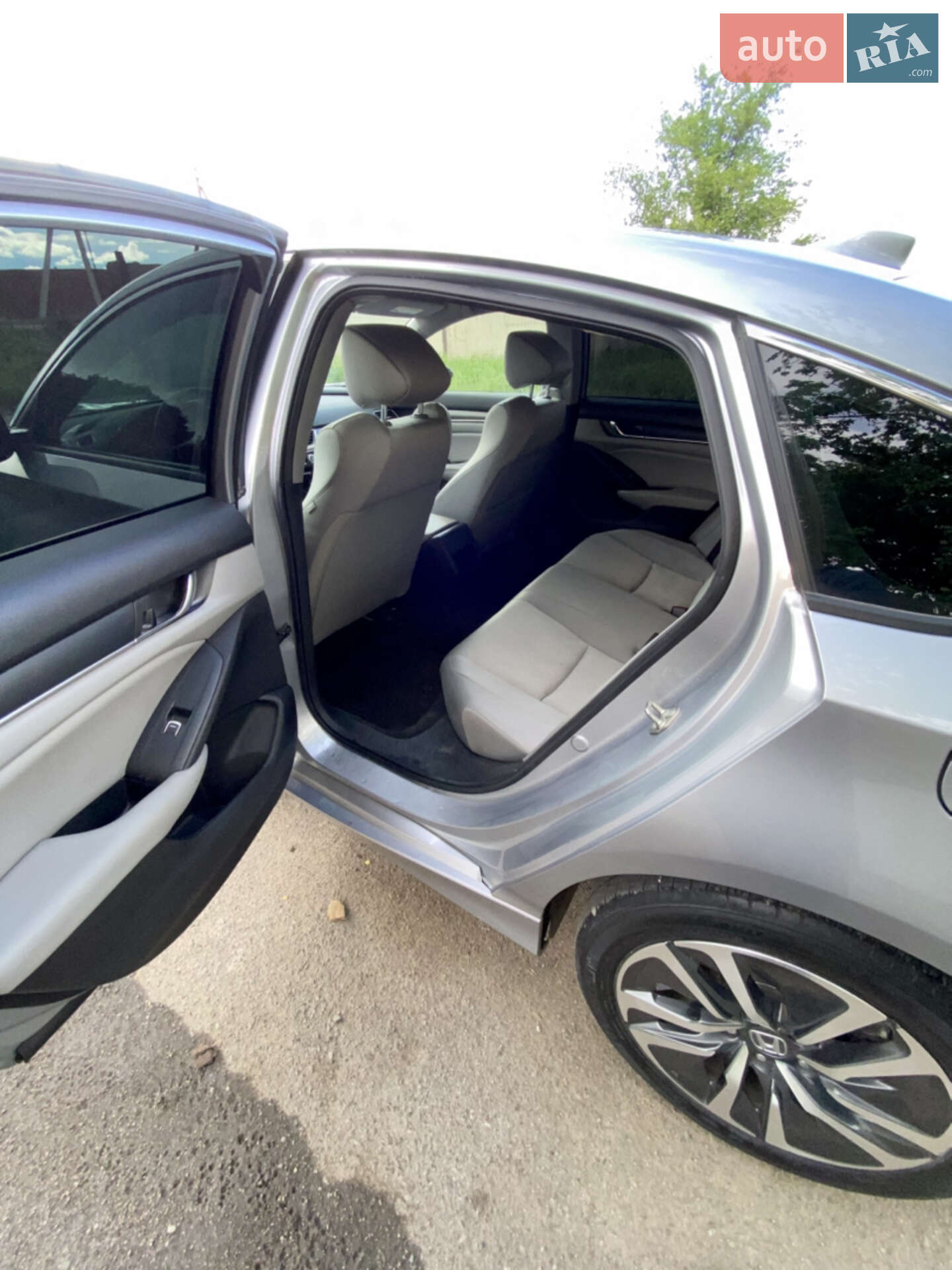 Honda Accord 2020 VIN 1HGCV3F12LA004261 фото оголошення 16 з 23