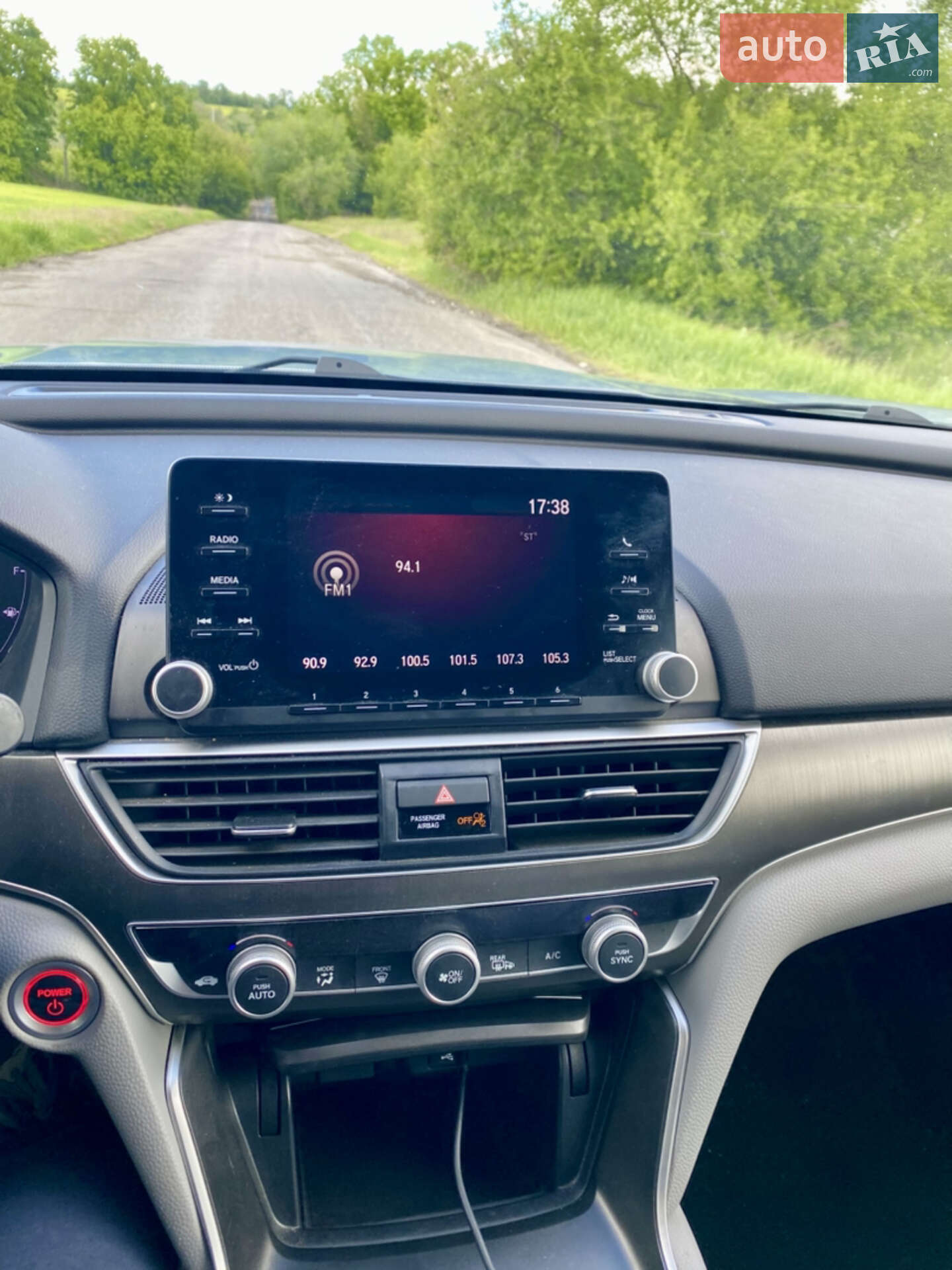 Honda Accord 2020 VIN 1HGCV3F12LA004261 фото оголошення 18 з 23