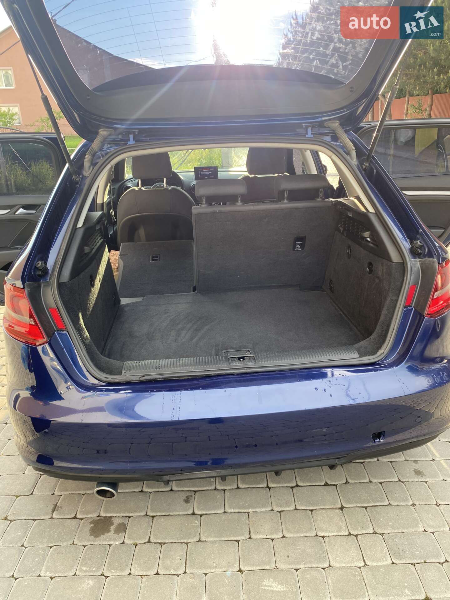 Audi A3 2016 VIN WAUZZZ8V4GA121892 фото оголошення 13 з 15