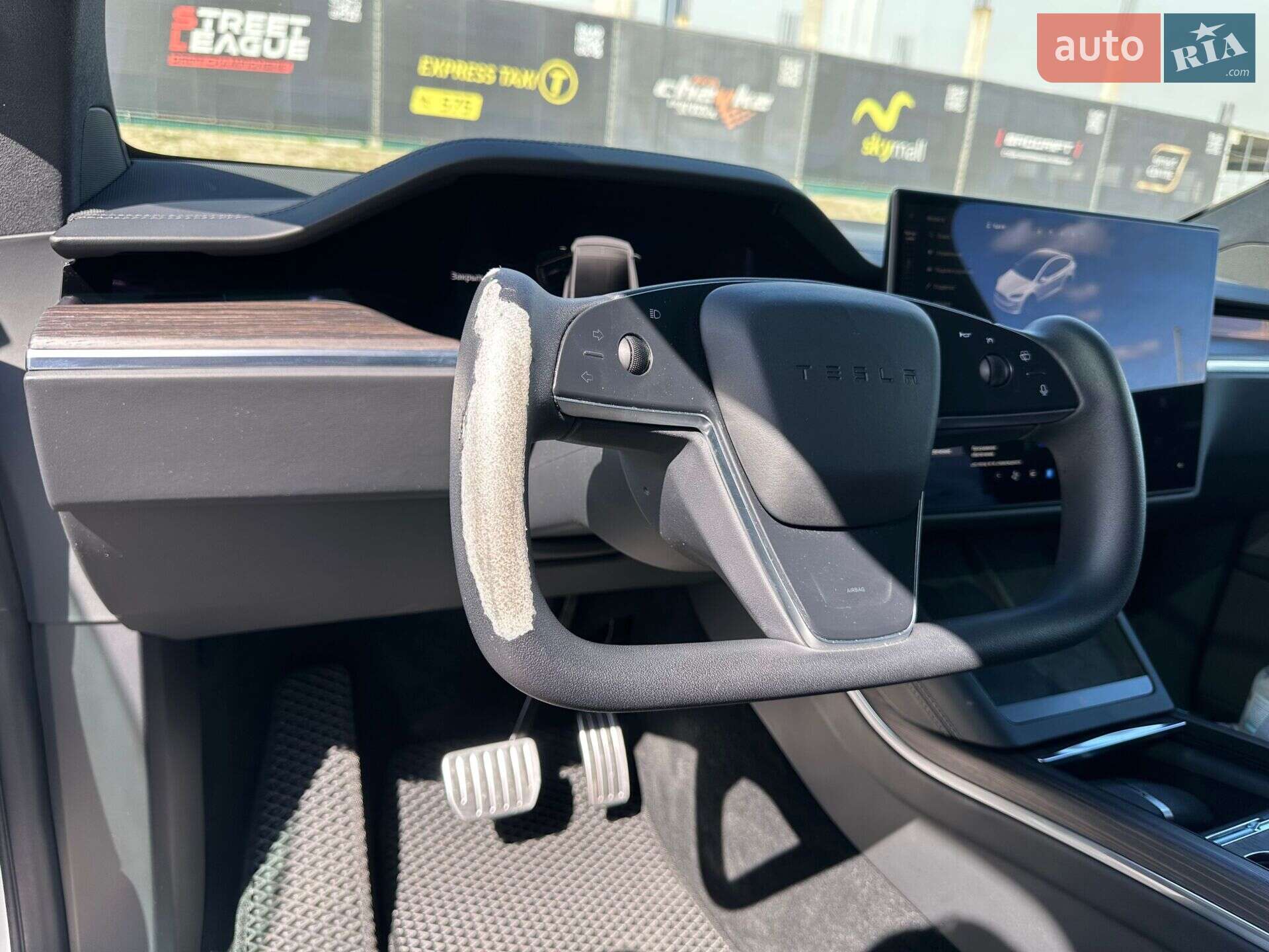 Tesla Model X 2022 VIN 7SAXCDE58NF363062 фото оголошення 10 з 16