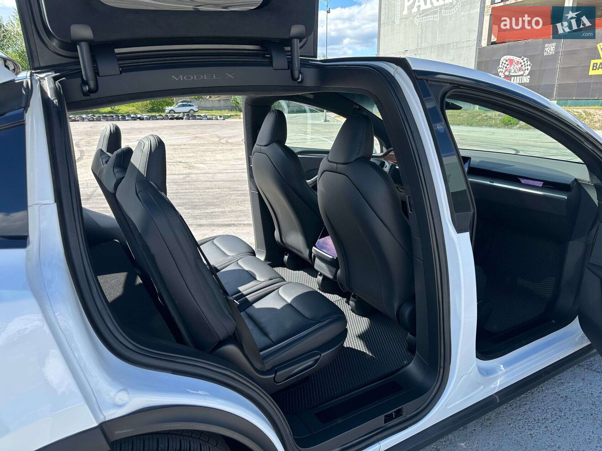 Tesla Model X 2022 VIN 7SAXCDE58NF363062 фото оголошення 13 з 16