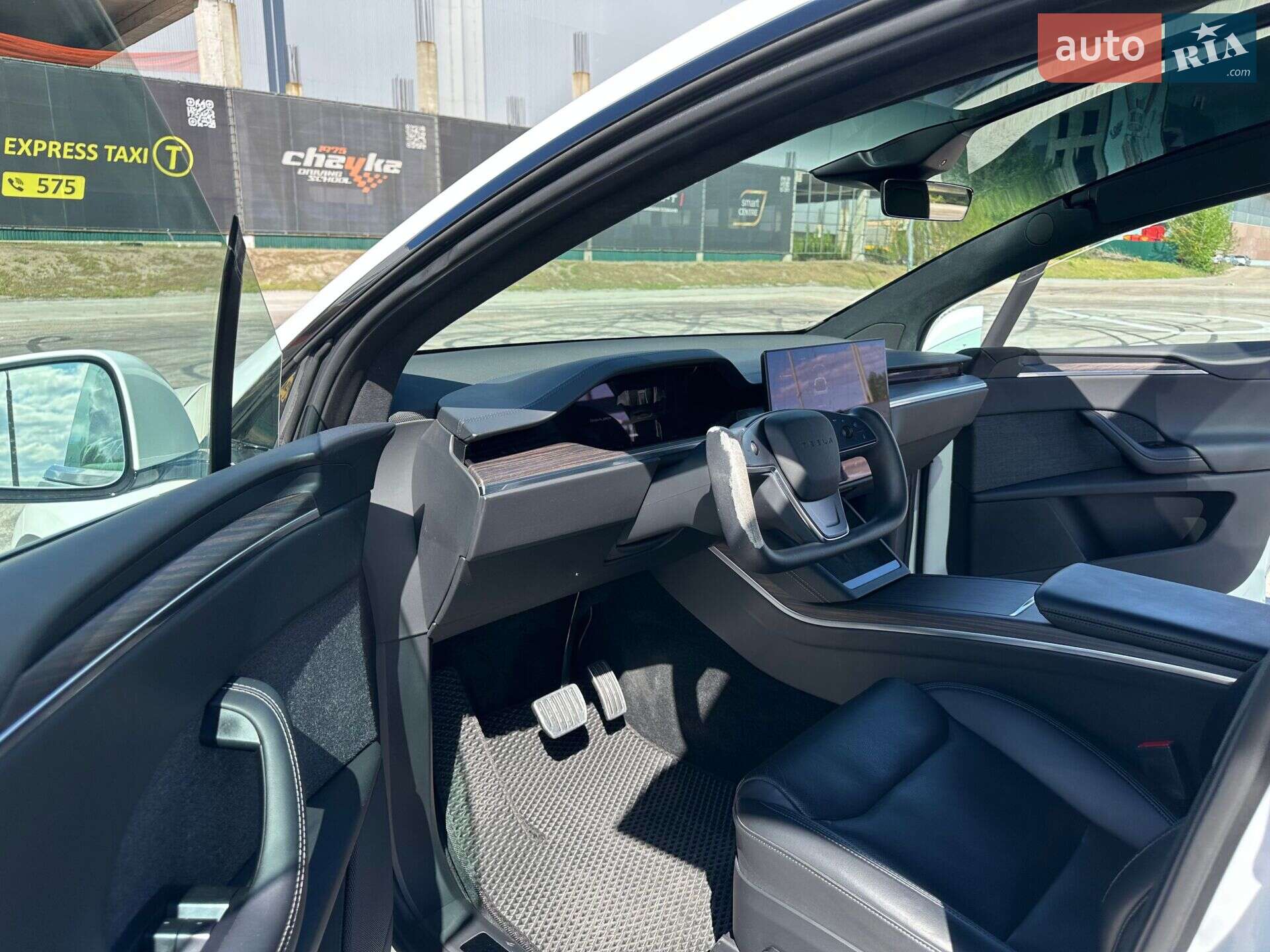 Tesla Model X 2022 VIN 7SAXCDE58NF363062 фото оголошення 15 з 16