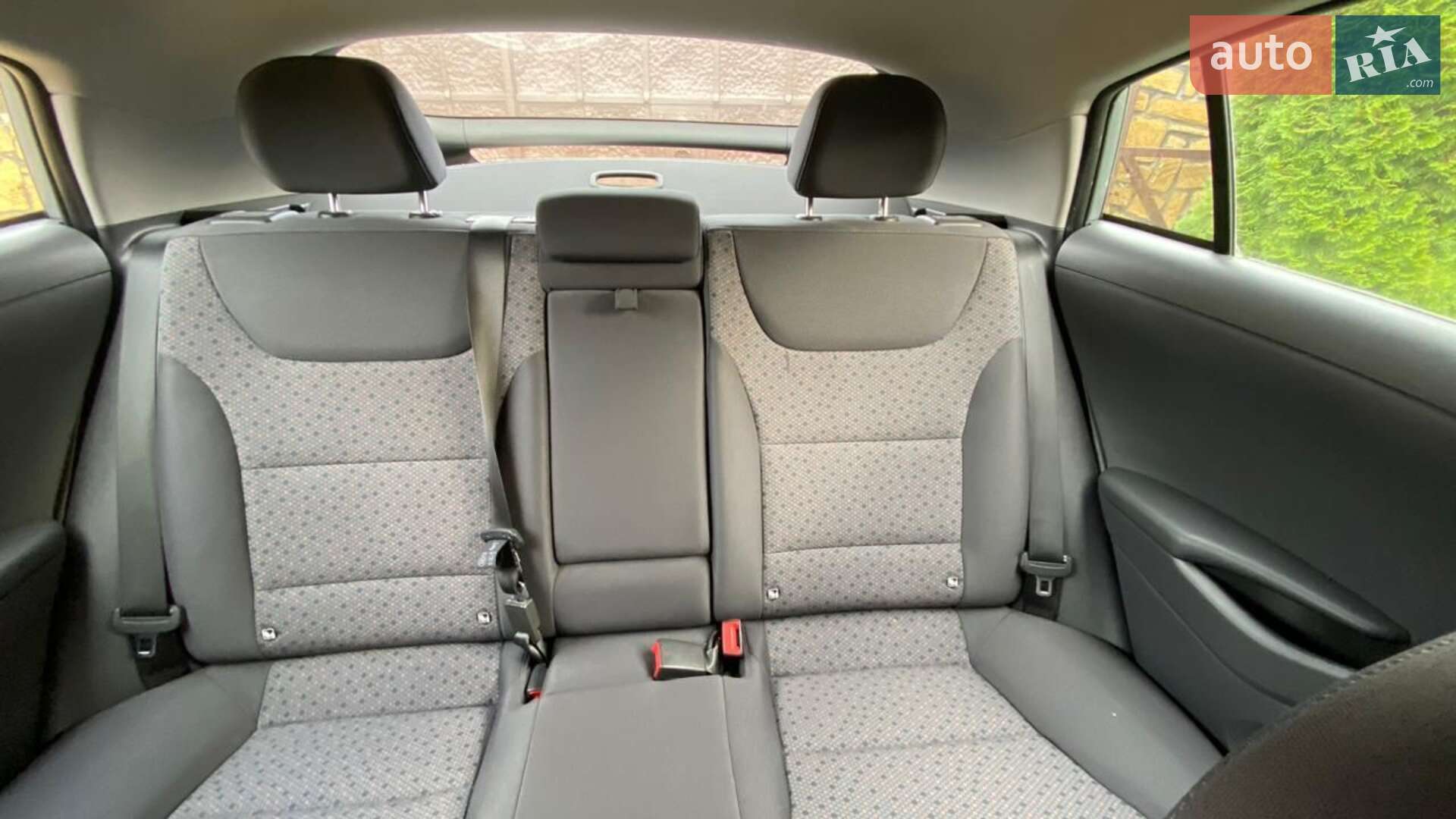Hyundai Ioniq 2018 VIN KMHC851HFKU042173 фото оголошення 21 з 61