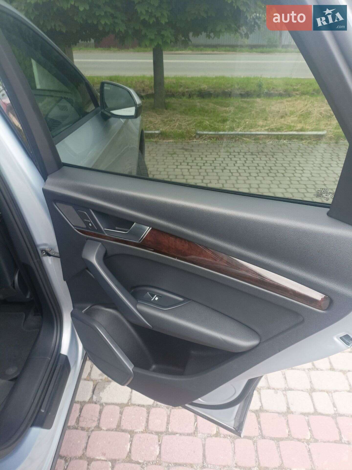 Audi Q5 2018 VIN WA1ANAFY8J2196357 фото оголошення 17 з 73