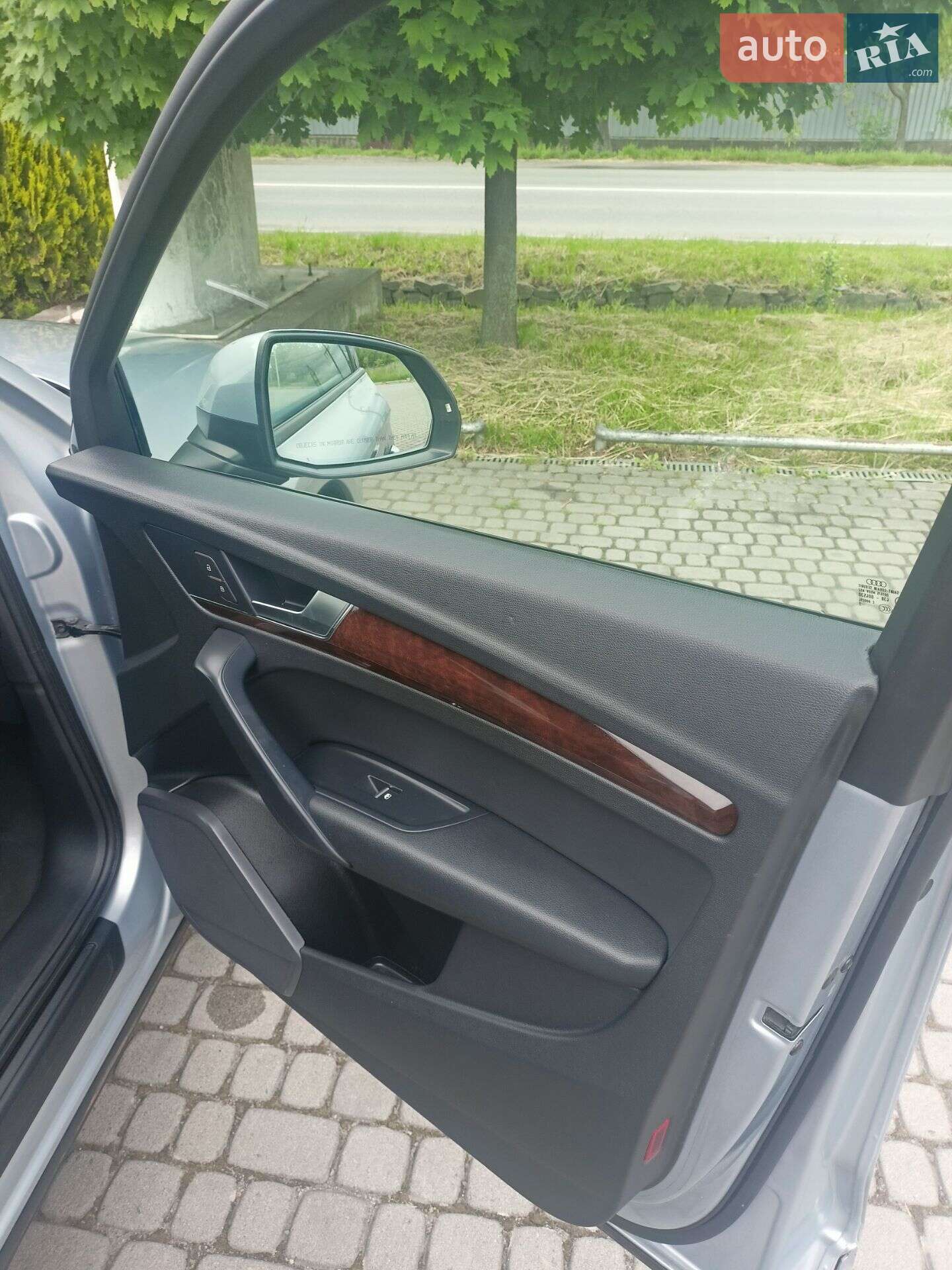 Audi Q5 2018 VIN WA1ANAFY8J2196357 фото оголошення 15 з 73