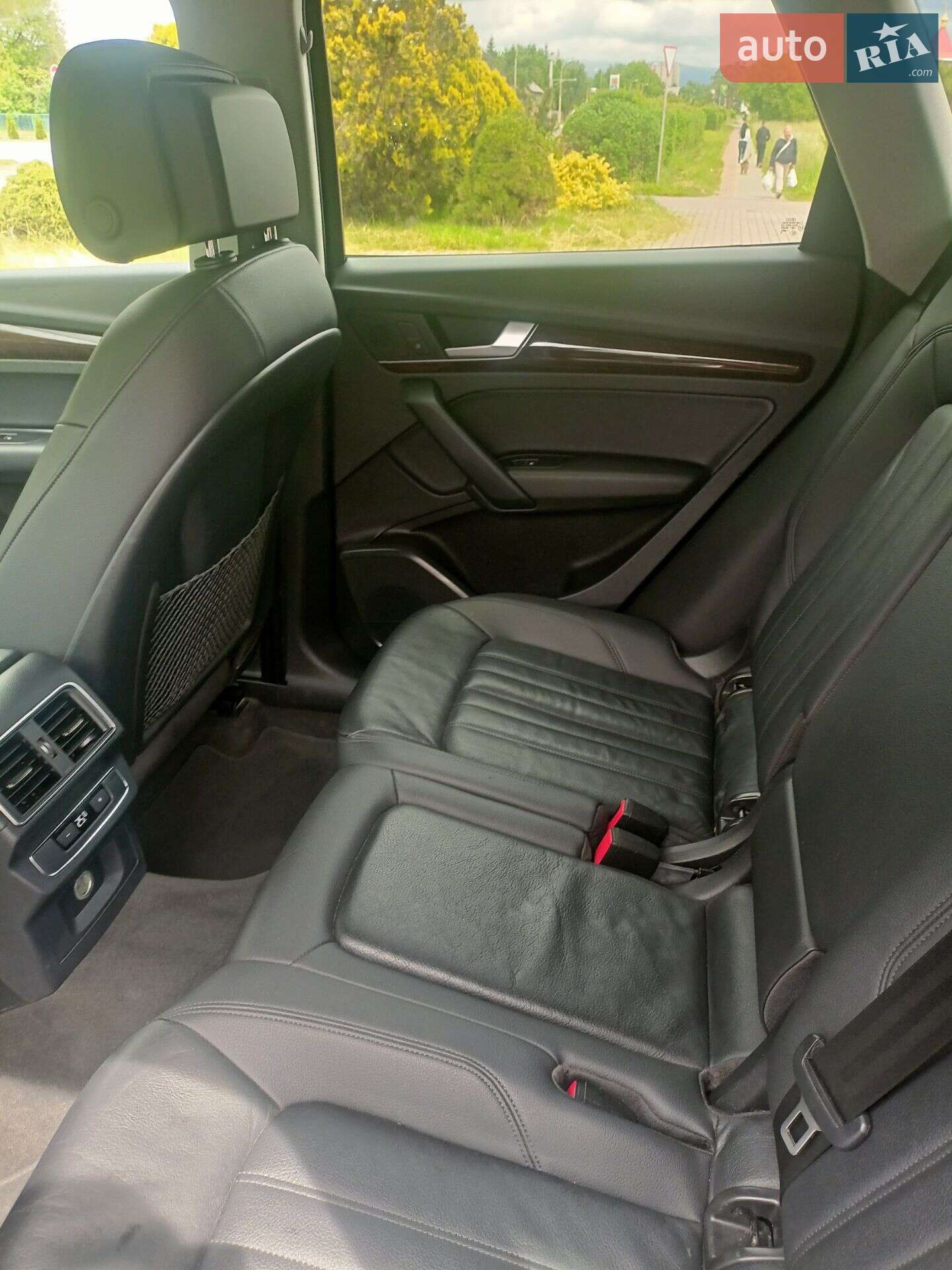 Audi Q5 2018 VIN WA1ANAFY8J2196357 фото оголошення 25 з 73