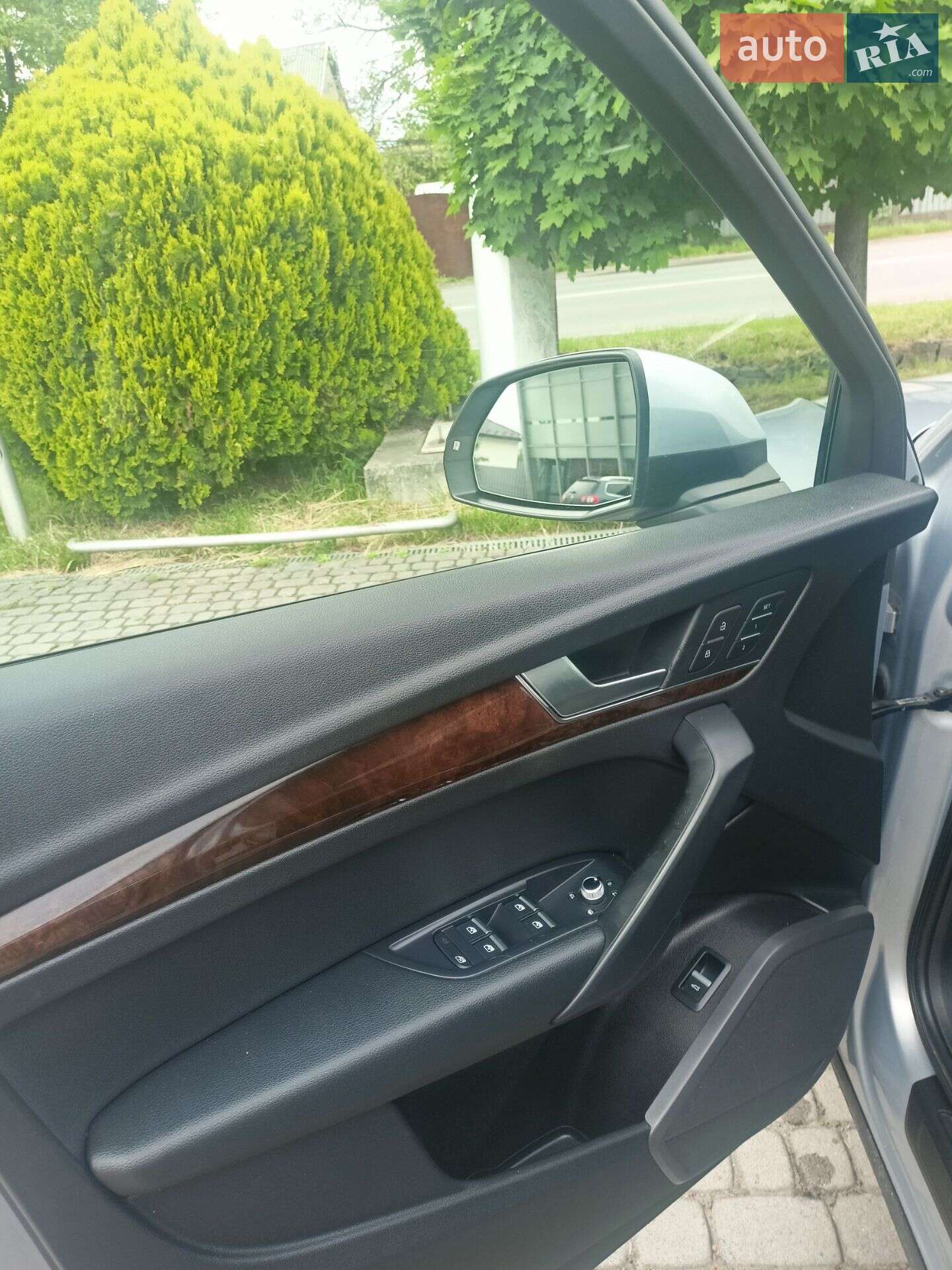 Audi Q5 2018 VIN WA1ANAFY8J2196357 фото оголошення 51 з 73